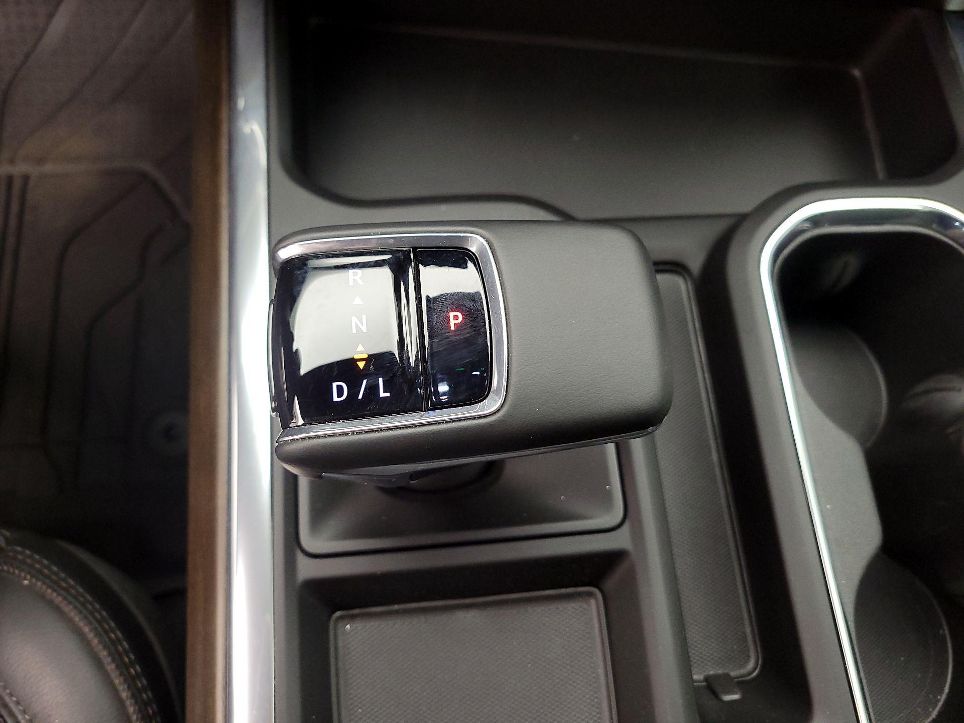 Thumbnail: 2025 Chevrolet Silverado 1500 - 17