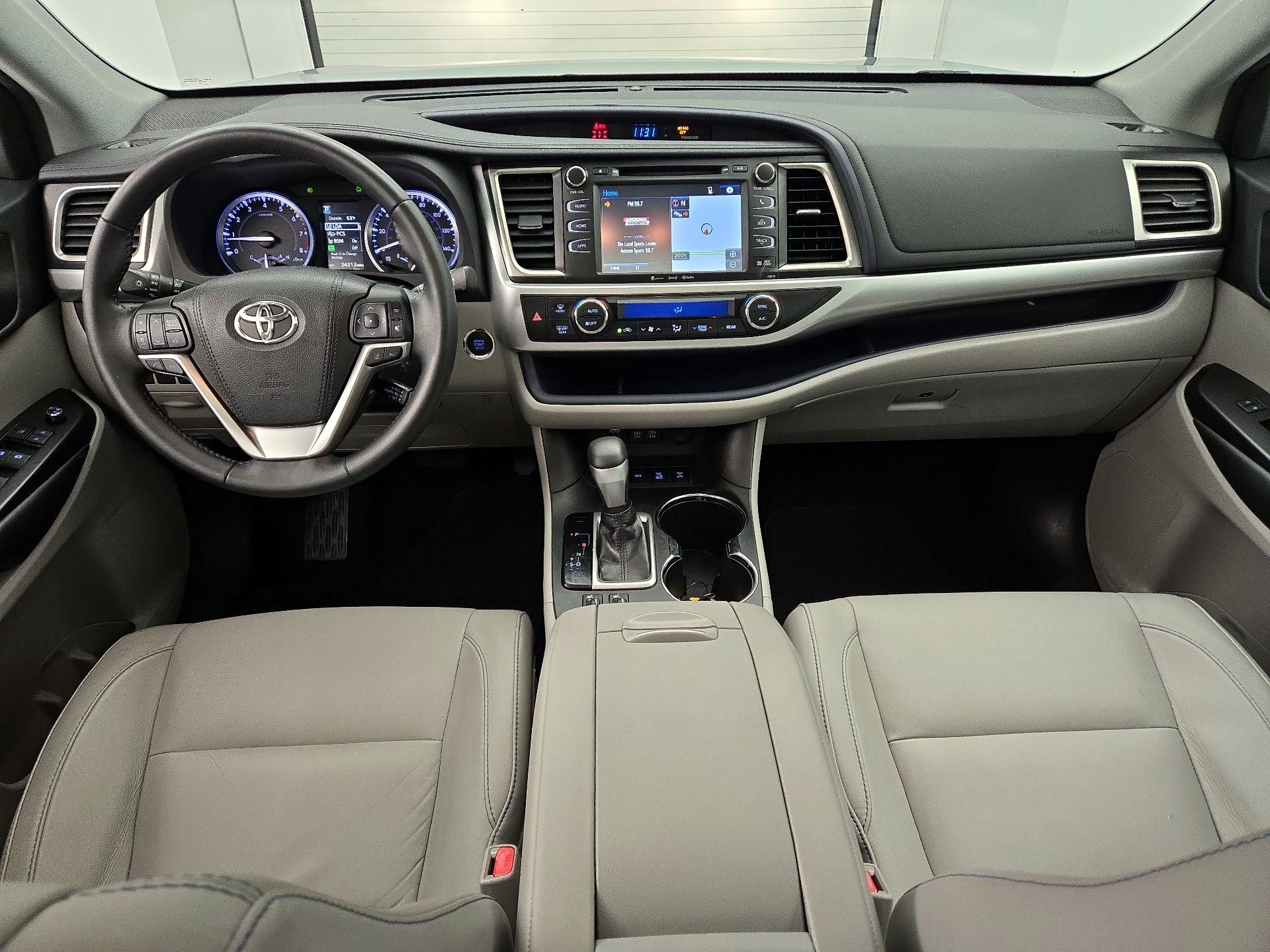 Thumbnail: 2018 Toyota Highlander - 9