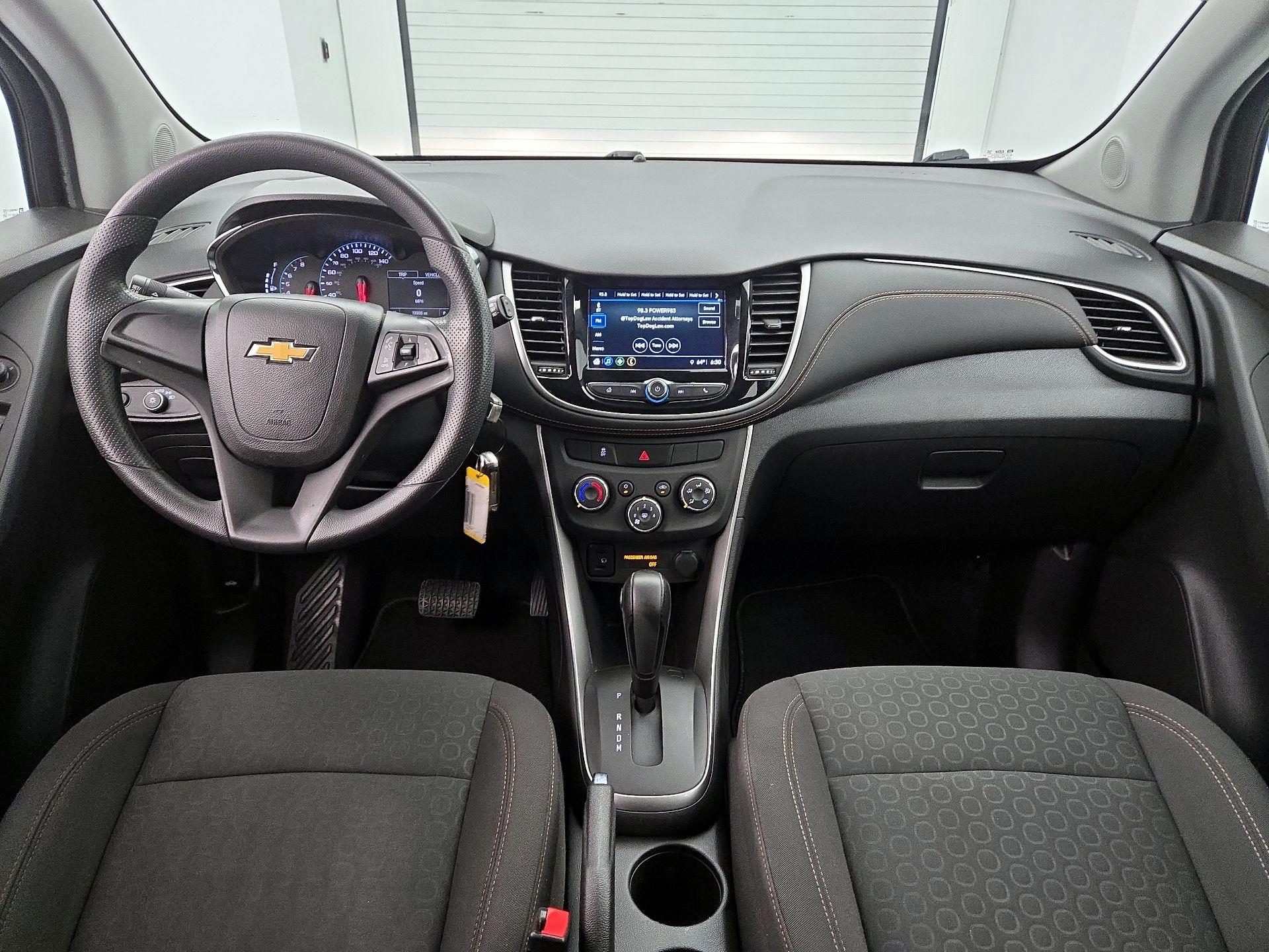 Thumbnail: 2018 Chevrolet Trax - 9