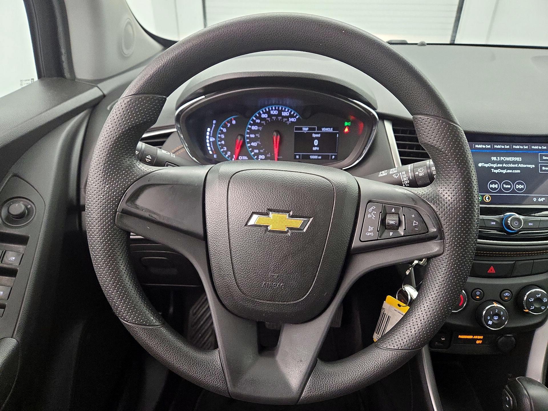 Thumbnail: 2018 Chevrolet Trax - 10