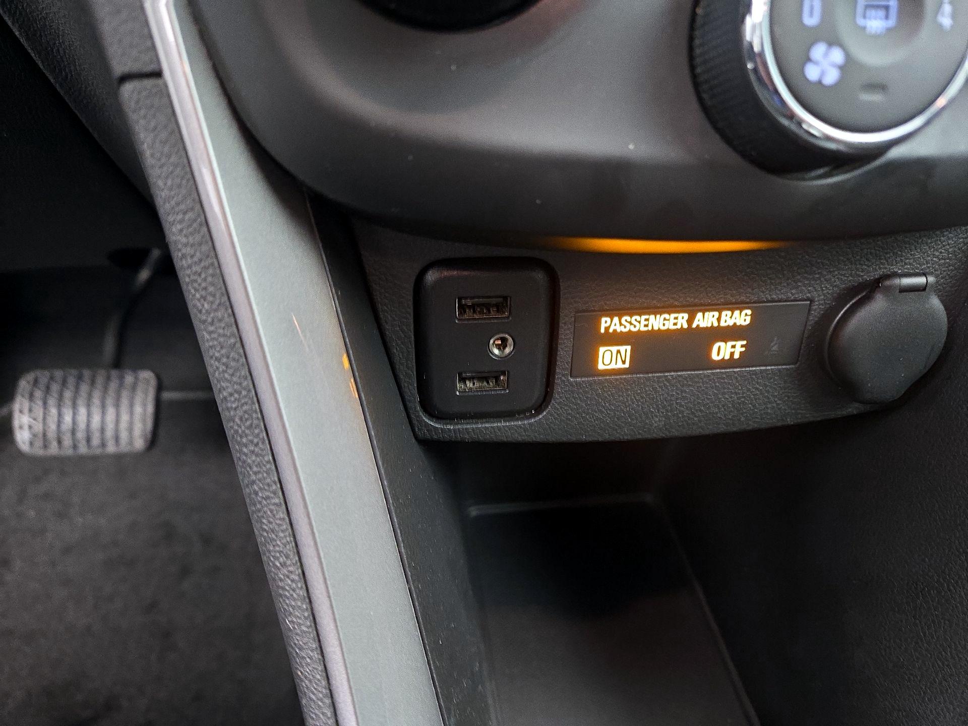 Thumbnail: 2018 Chevrolet Trax - 18