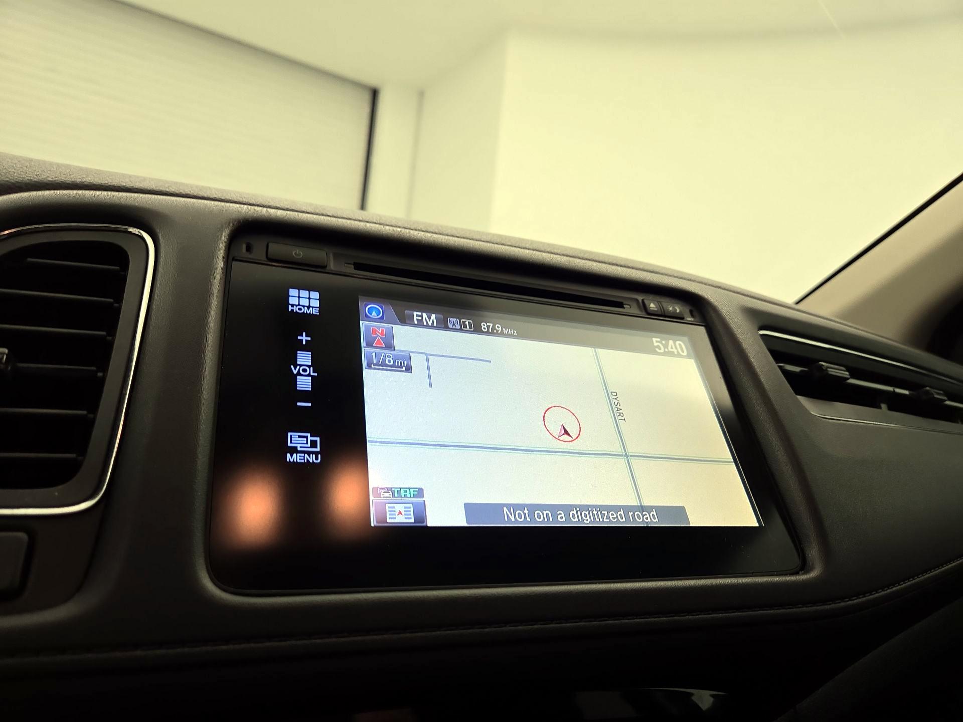 Thumbnail: 2016 Honda HR-V - 12
