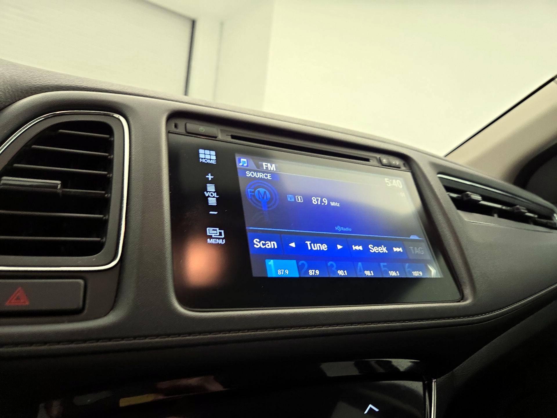 Thumbnail: 2016 Honda HR-V - 14