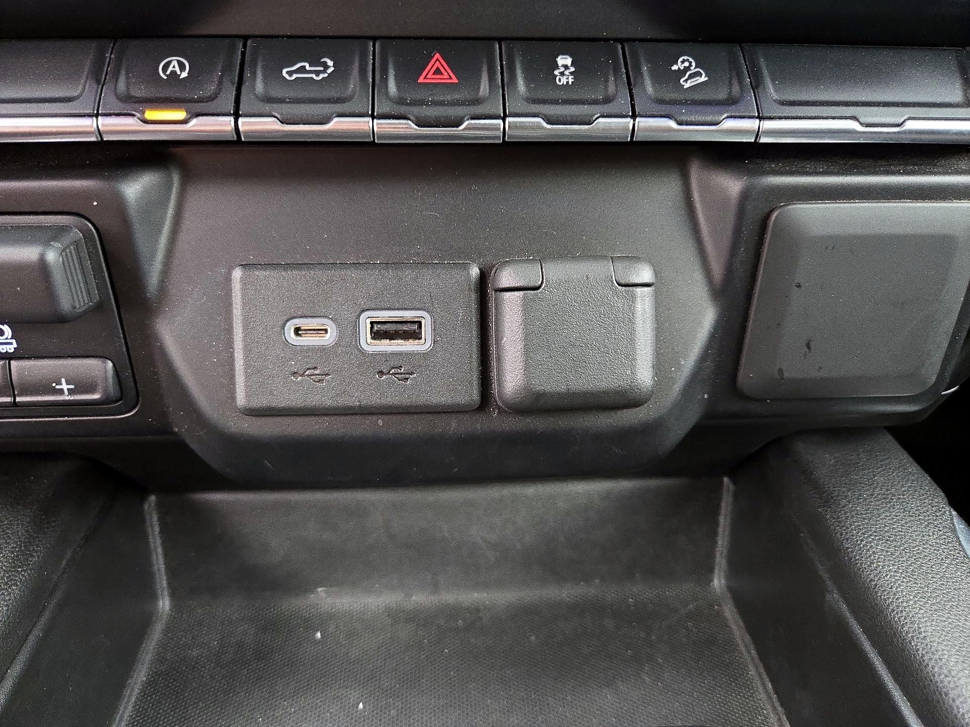 Thumbnail: 2021 Chevrolet Silverado 1500 - 18