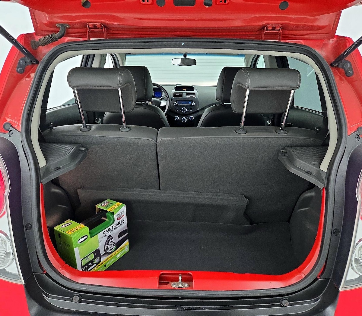 Trunk/Cargo (Seats Up)