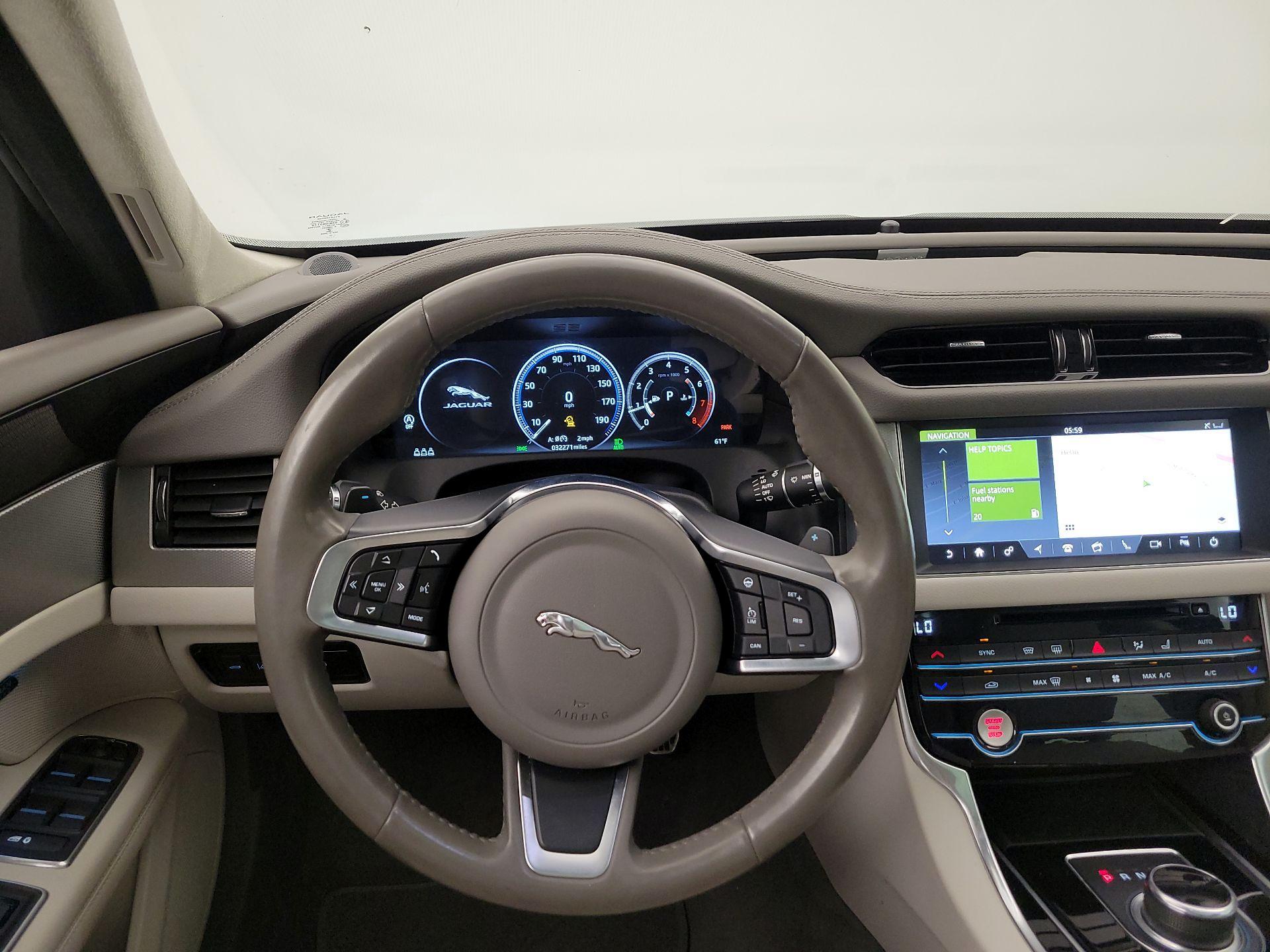 Thumbnail: 2020 Jaguar XF - 10