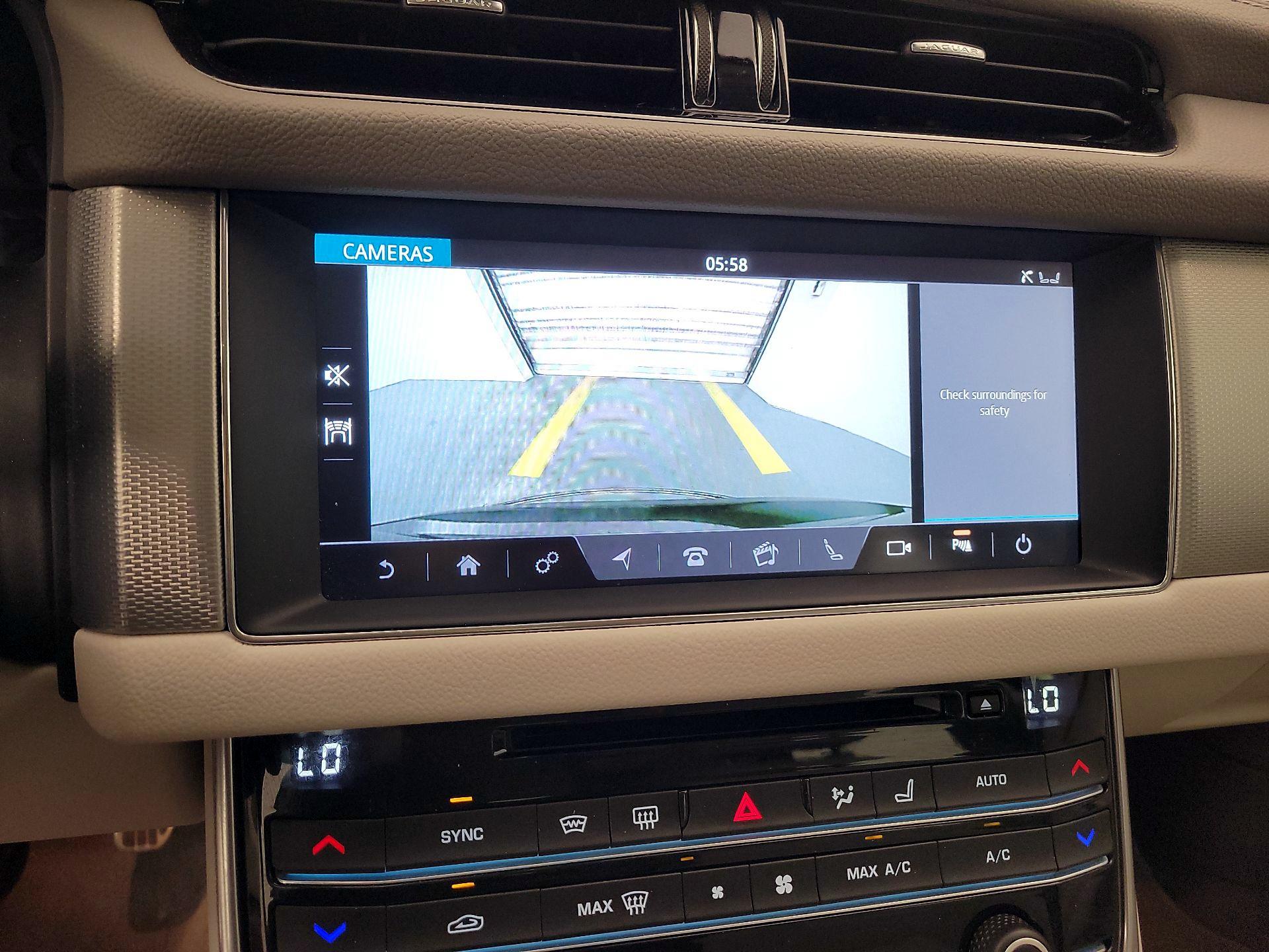 Thumbnail: 2020 Jaguar XF - 15