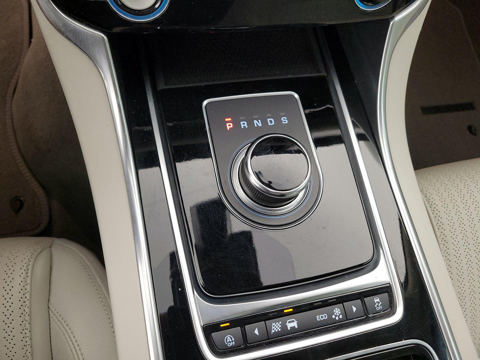 Thumbnail: 2020 Jaguar XF - 18