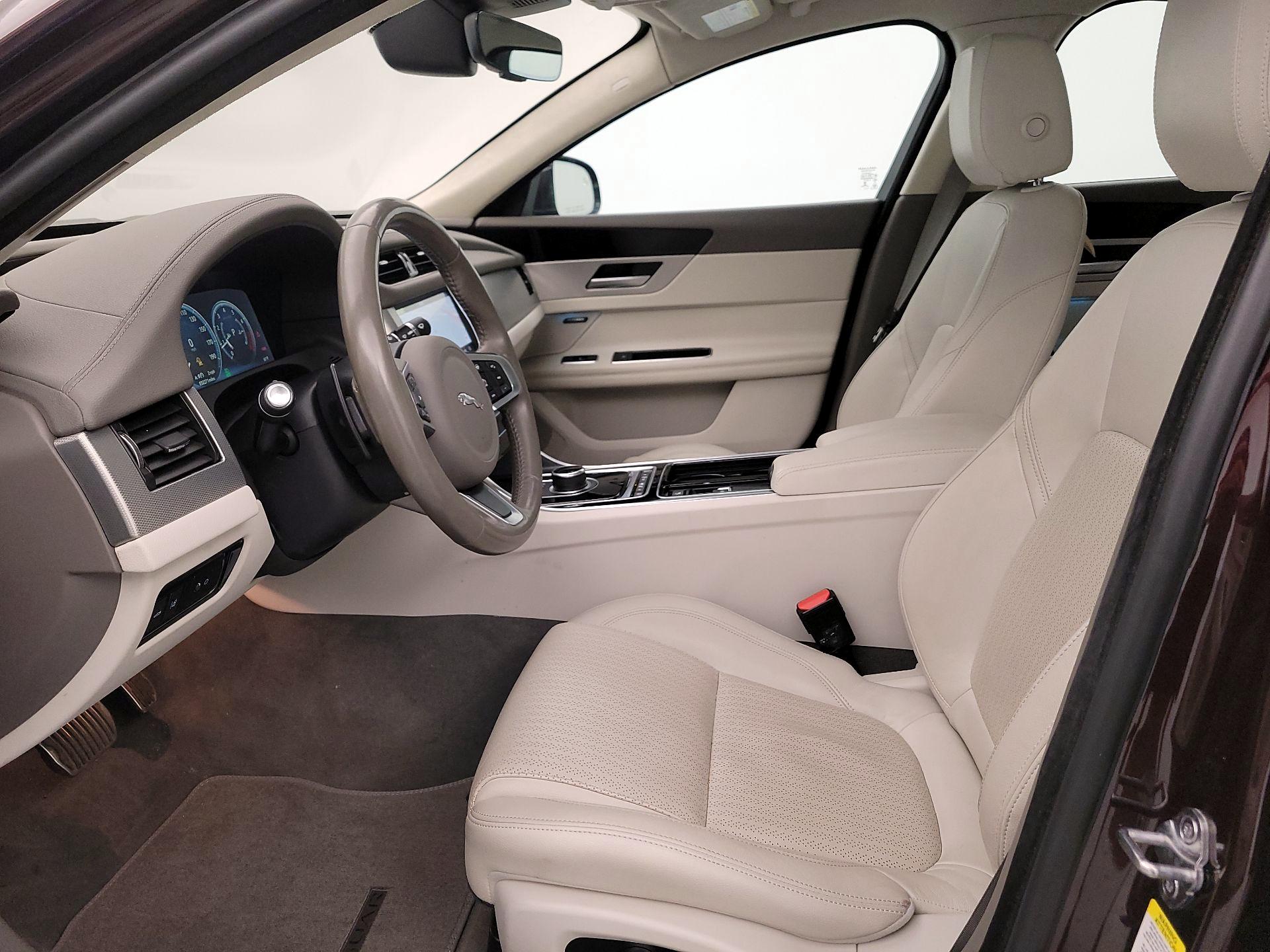 Thumbnail: 2020 Jaguar XF - 20