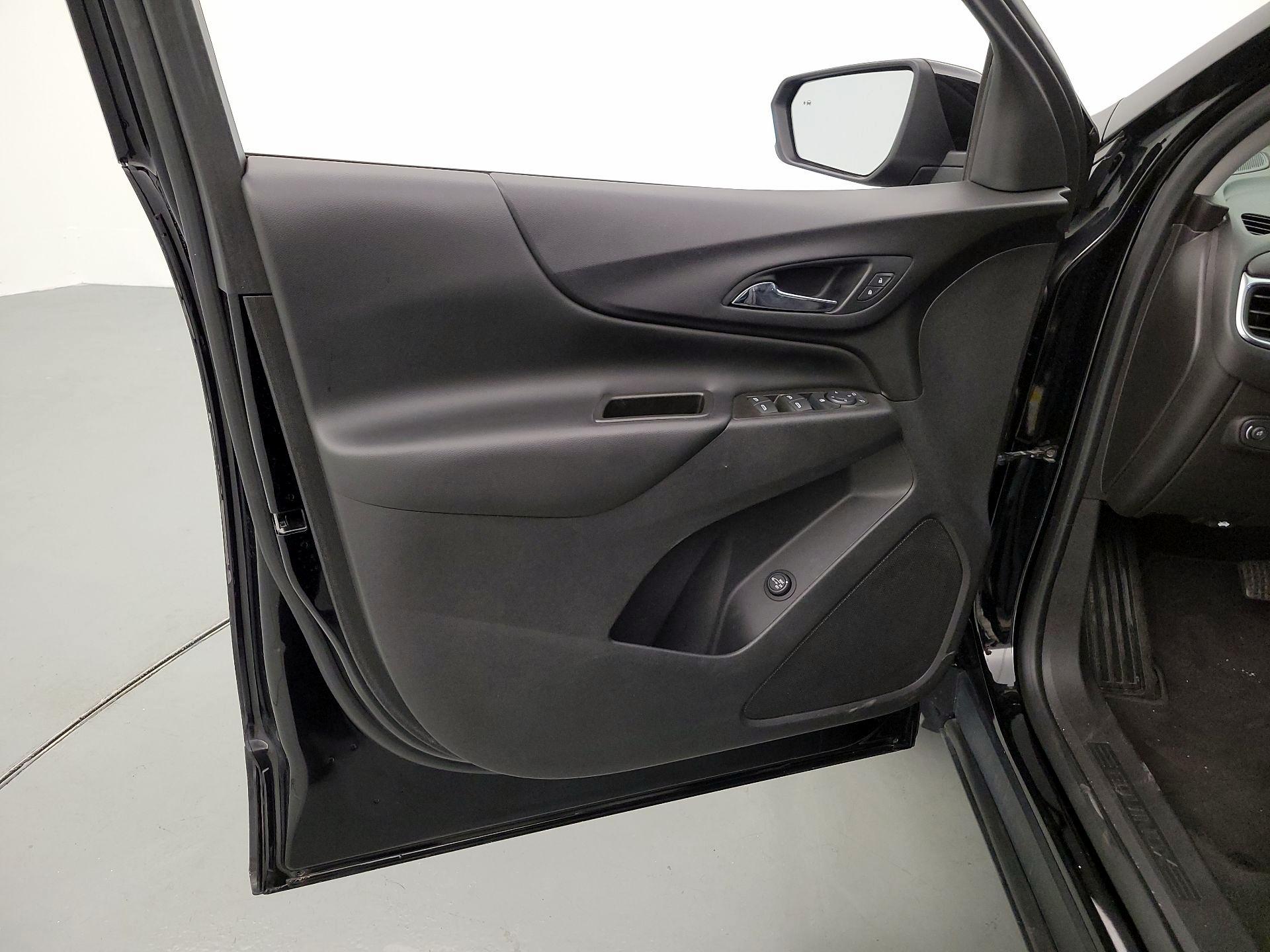 Thumbnail: 2020 Chevrolet Equinox - 12