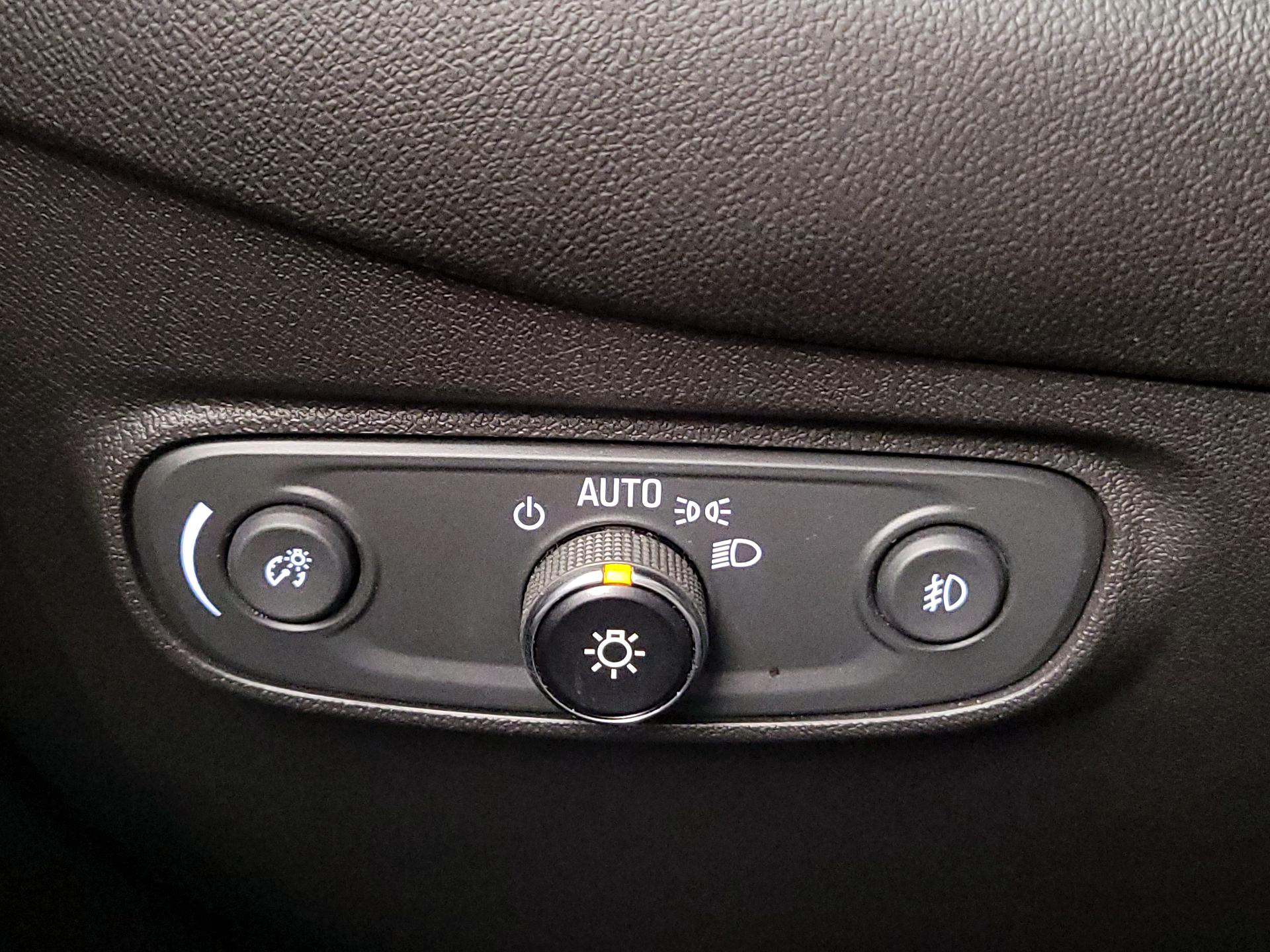 Thumbnail: 2020 Chevrolet Equinox - 13