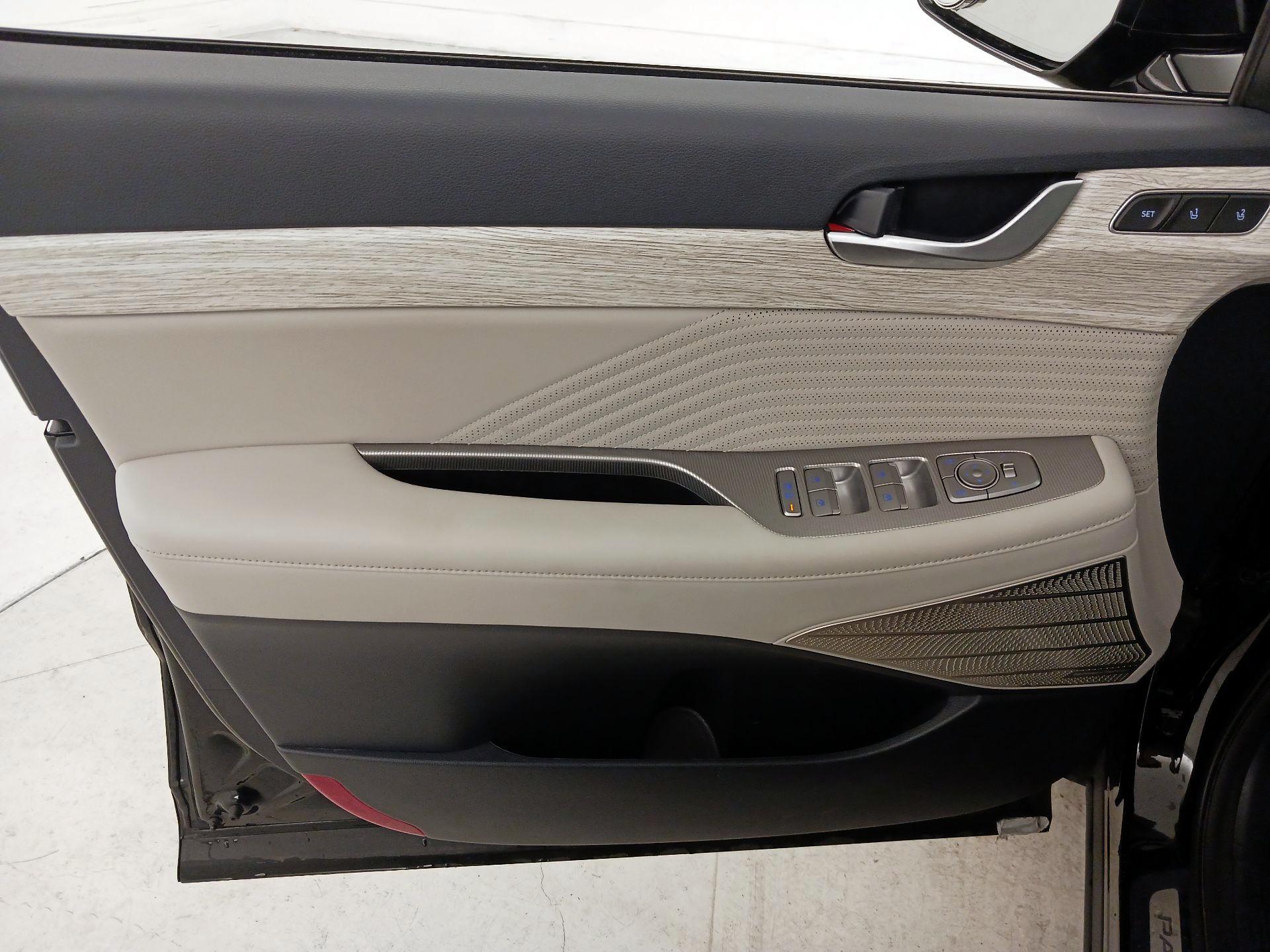 Thumbnail: 2025 Hyundai Palisade - 12