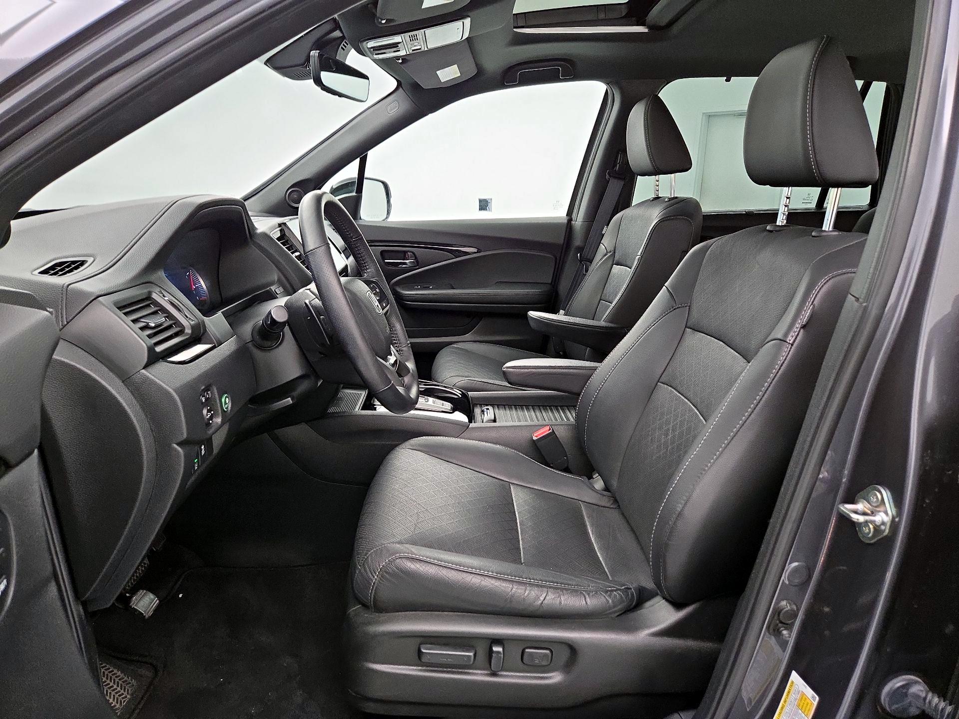 Thumbnail: 2019 Honda Passport - 11