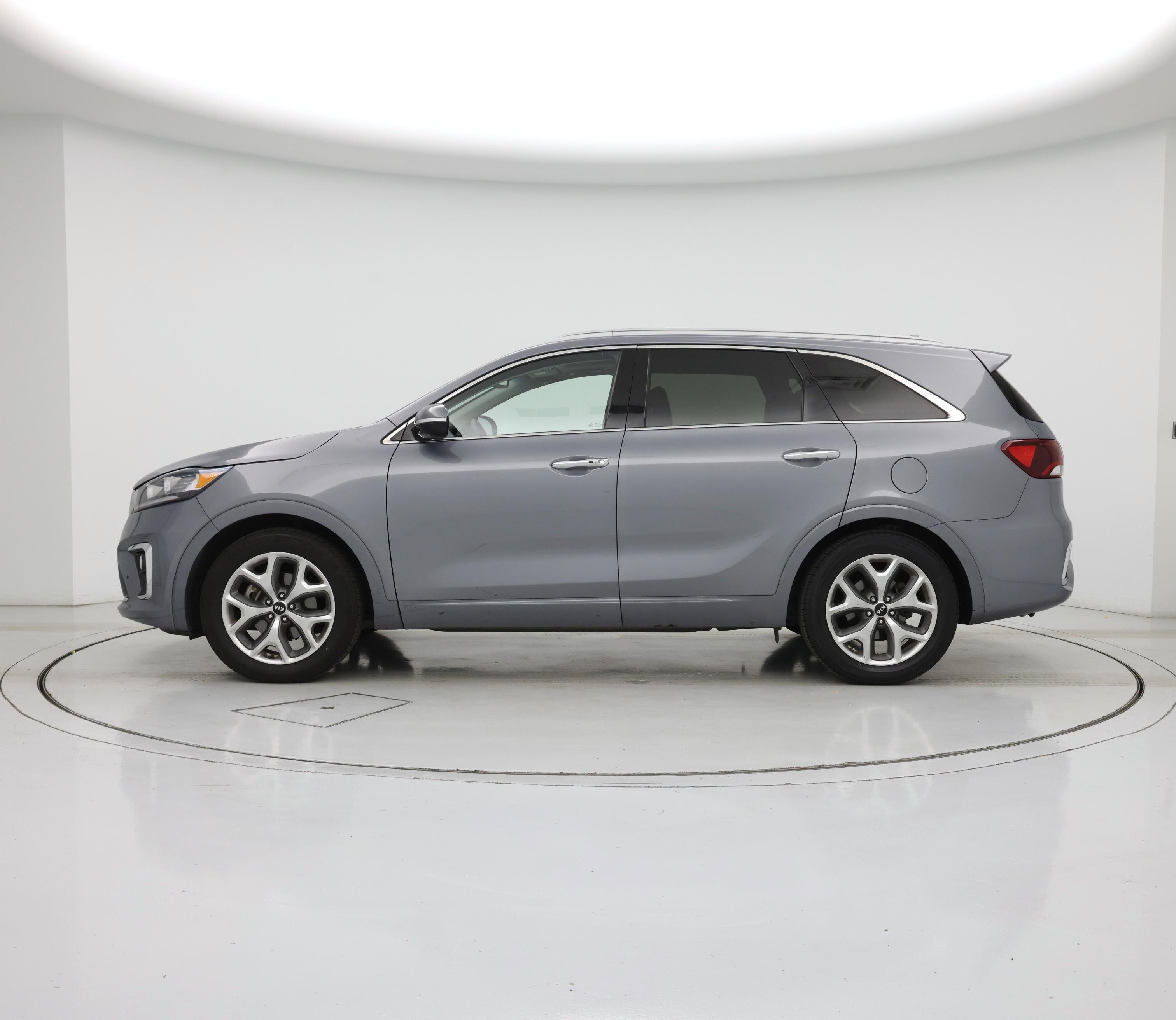 Thumbnail: 2020 Kia Sorento - 3