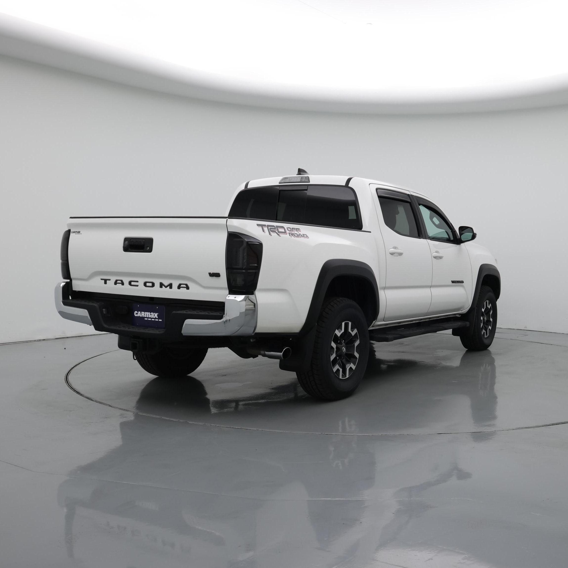Thumbnail: 2022 Toyota Tacoma - 8