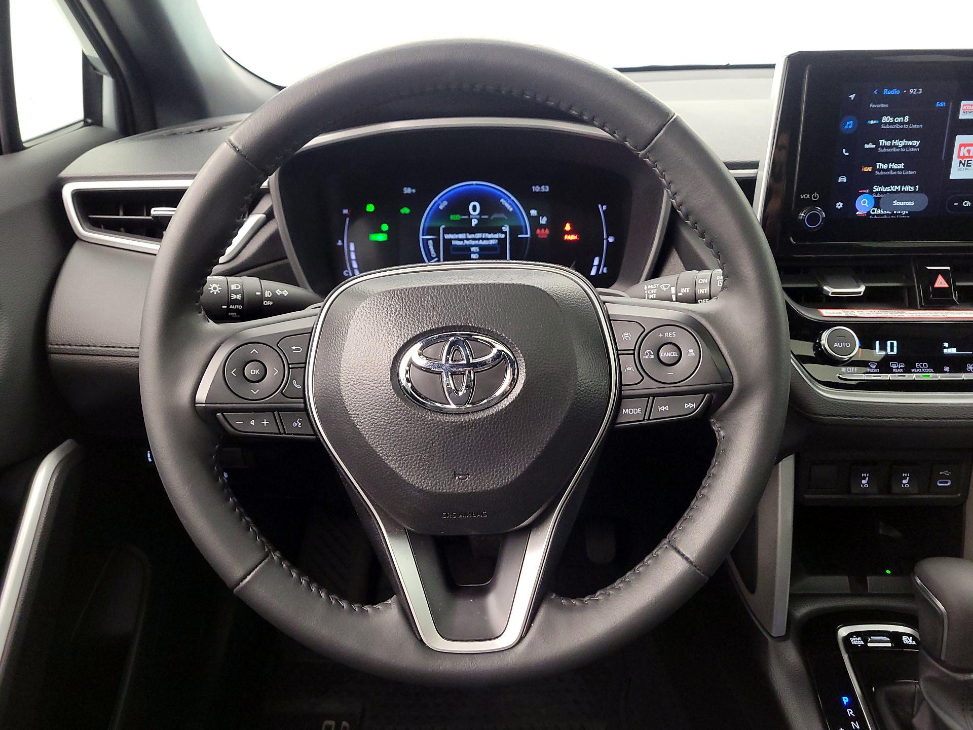 Thumbnail: 2025 Toyota Corolla Cross - 10