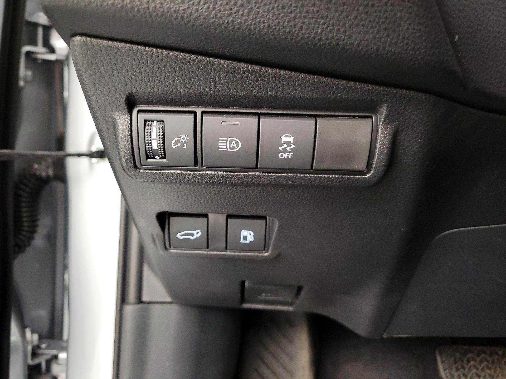 Thumbnail: 2025 Toyota Corolla Cross - 13