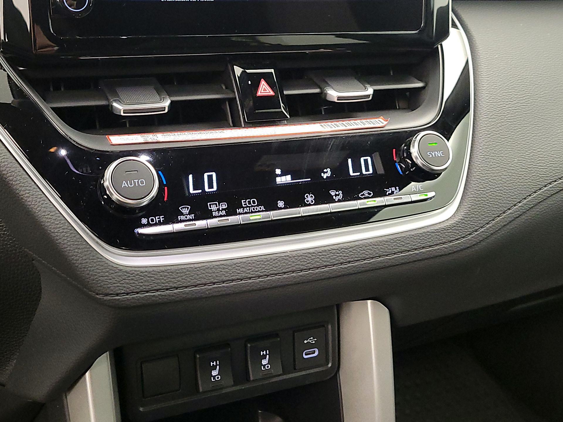 Thumbnail: 2025 Toyota Corolla Cross - 16