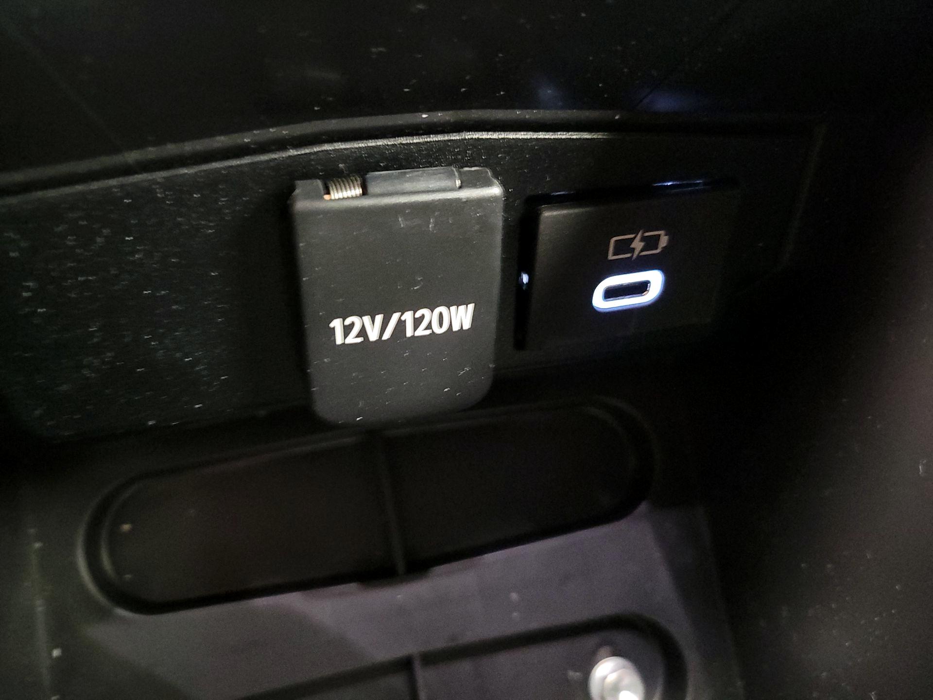 Thumbnail: 2025 Toyota Corolla Cross - 18