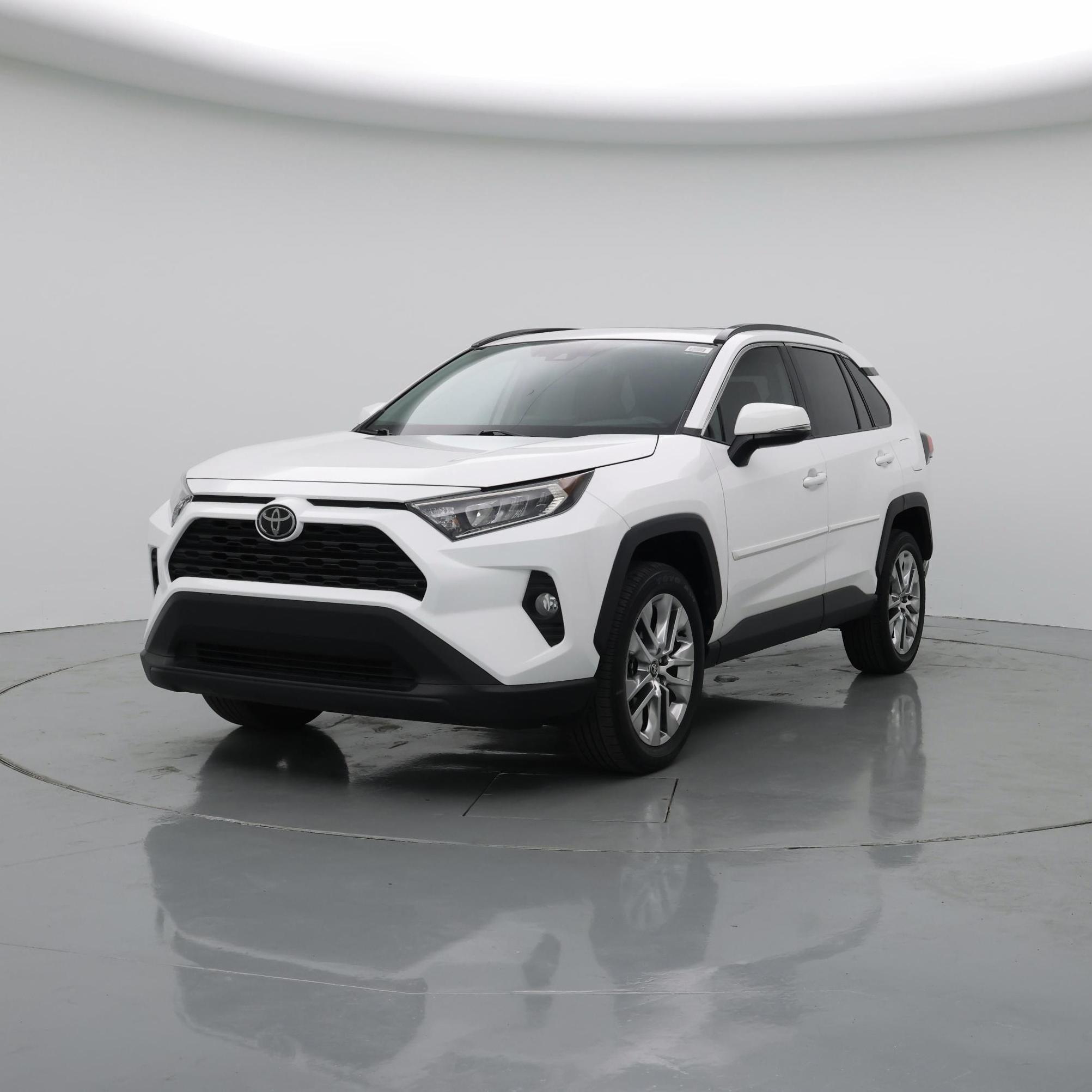 Thumbnail: 2020 Toyota RAV4 - 4