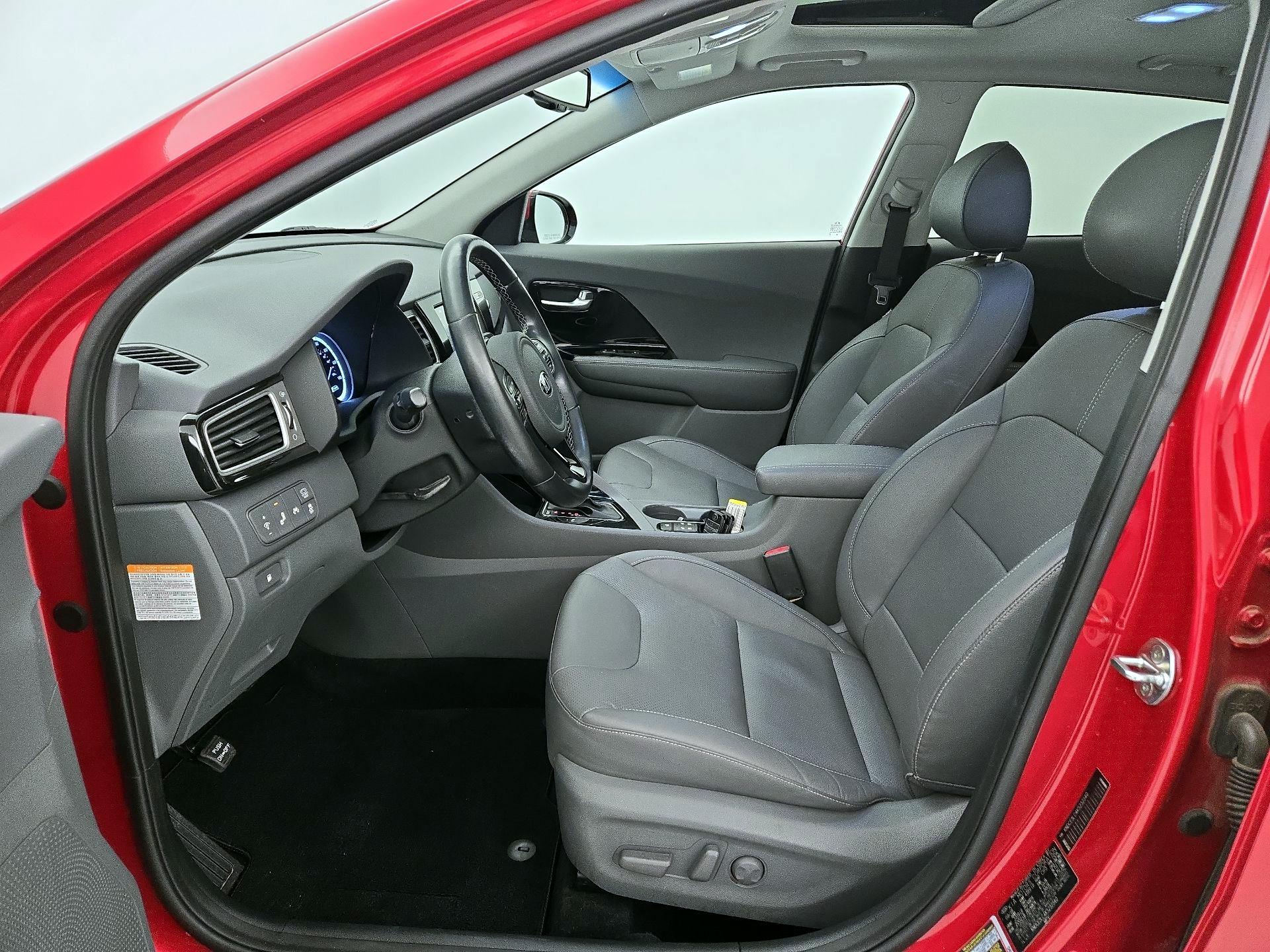 Thumbnail: 2019 Kia Niro - 11