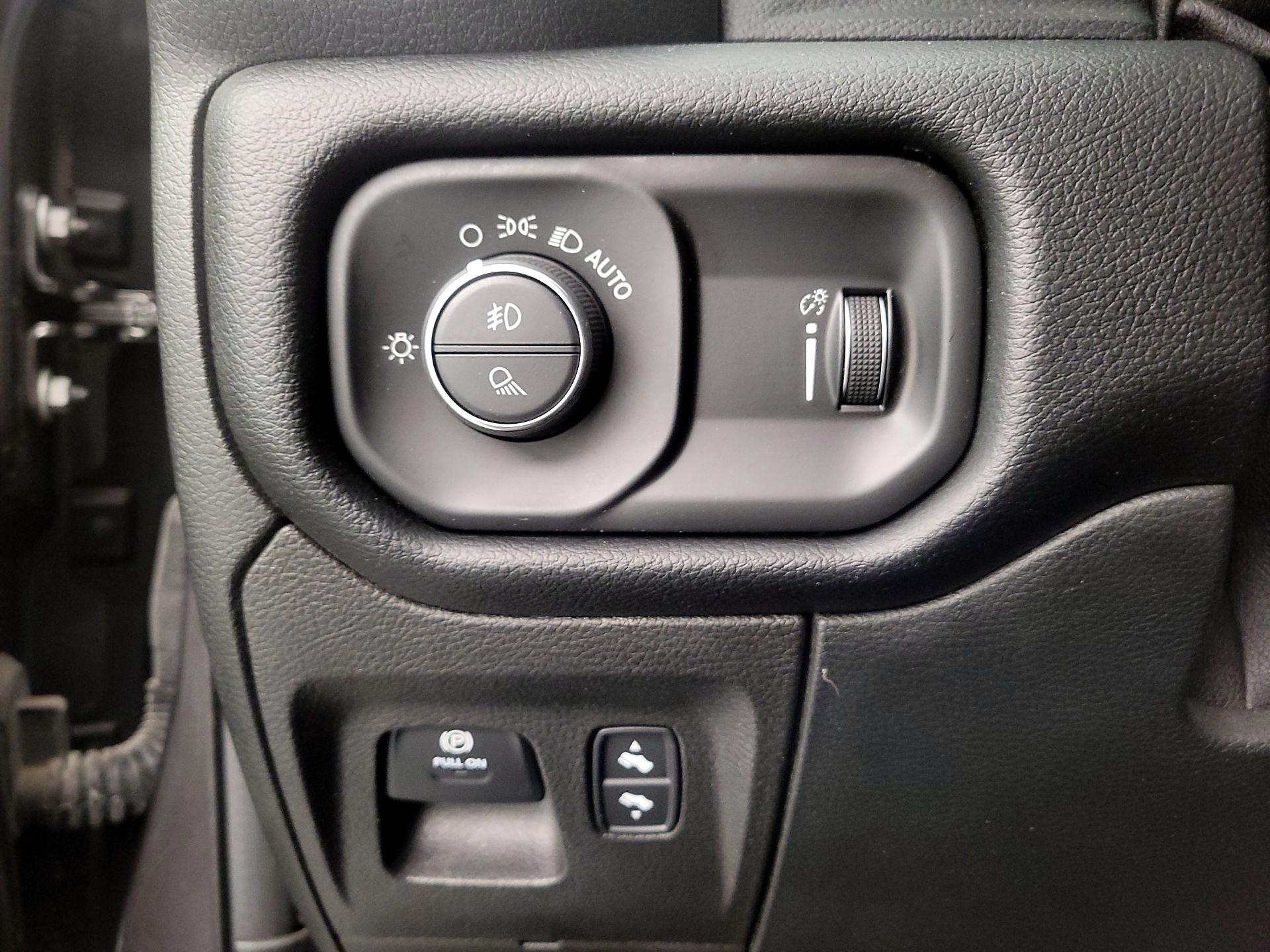Thumbnail: 2021 RAM 1500 - 13