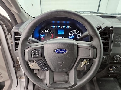 Steering Wheel & Instrument Cluster (On)