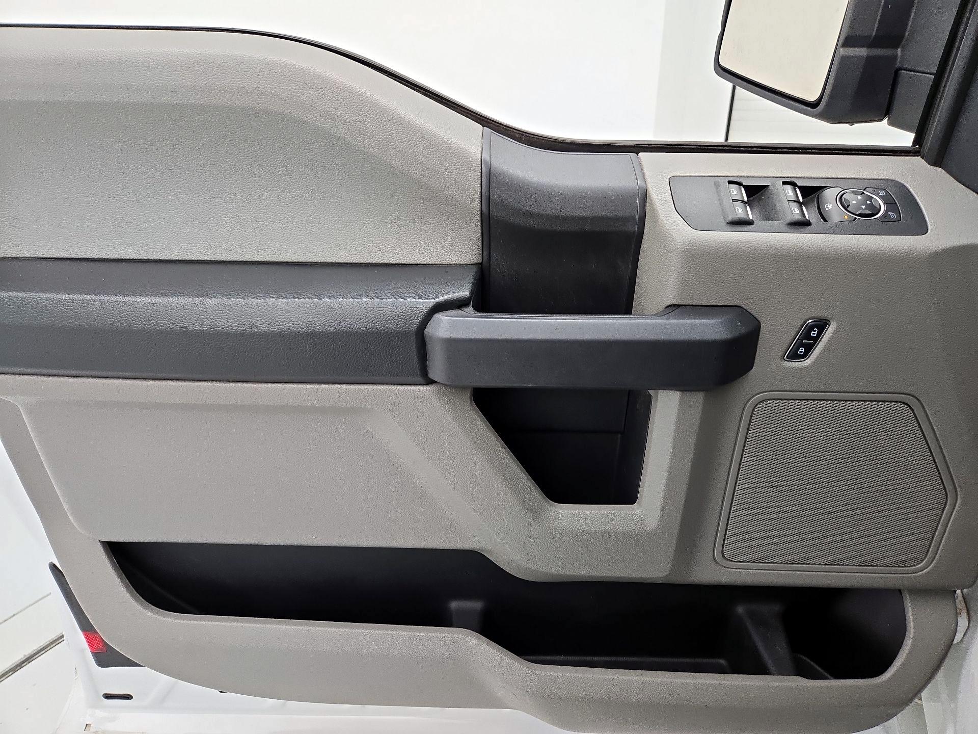 Thumbnail: 2016 Ford F-150 - 12