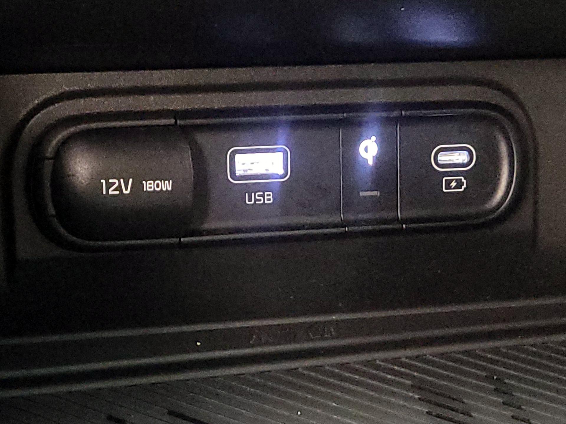 Thumbnail: 2023 Kia Sportage - 19