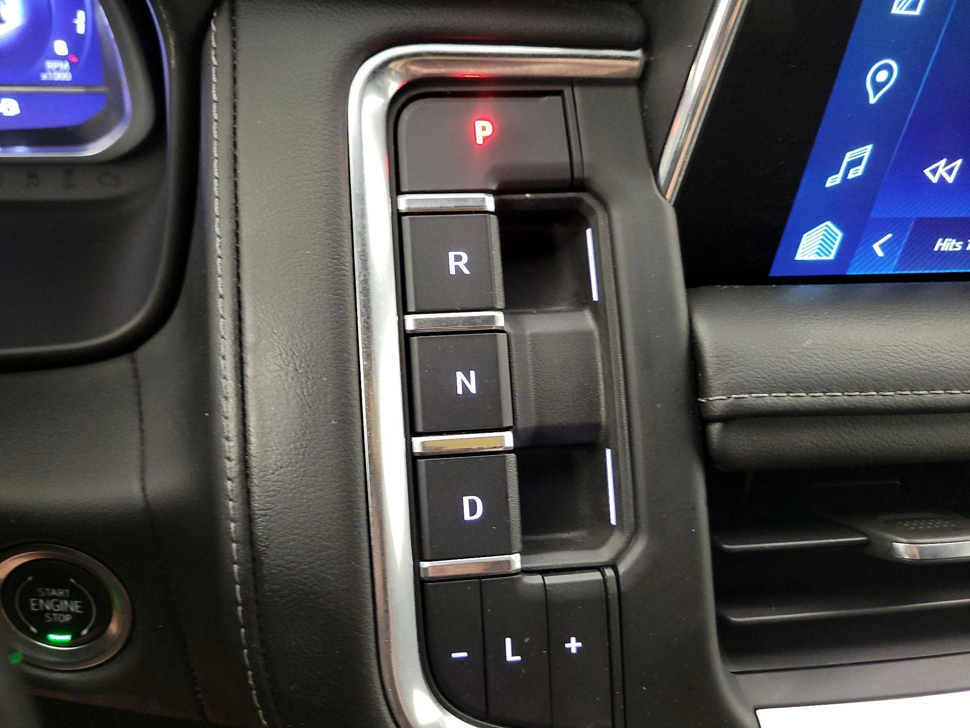 Thumbnail: 2022 Chevrolet Tahoe - 15