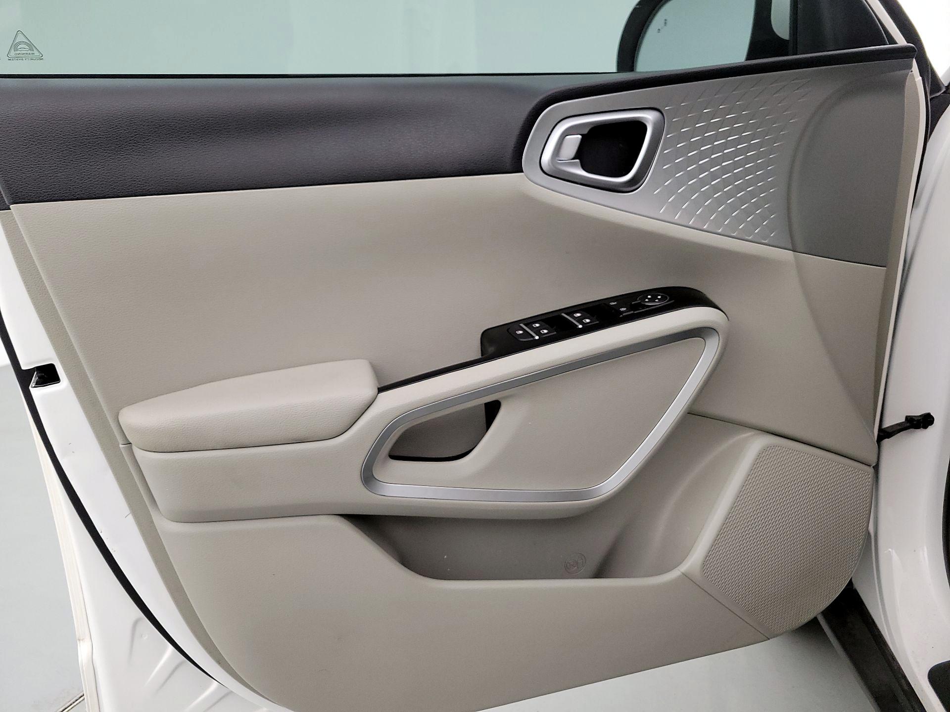 Thumbnail: 2022 Kia Soul - 10