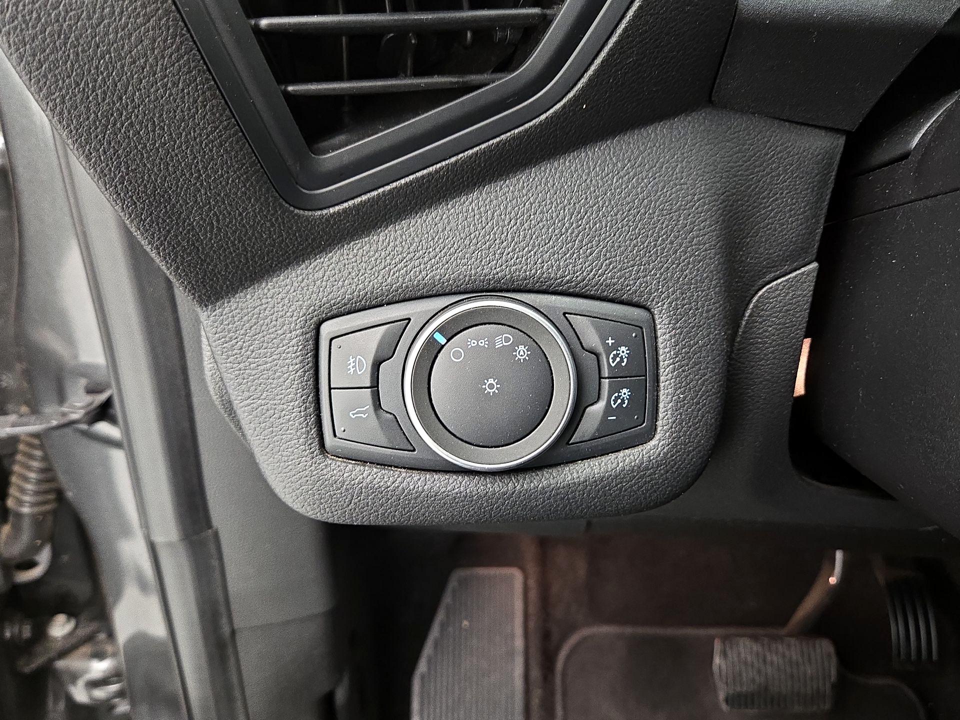 Thumbnail: 2019 Ford Escape - 13