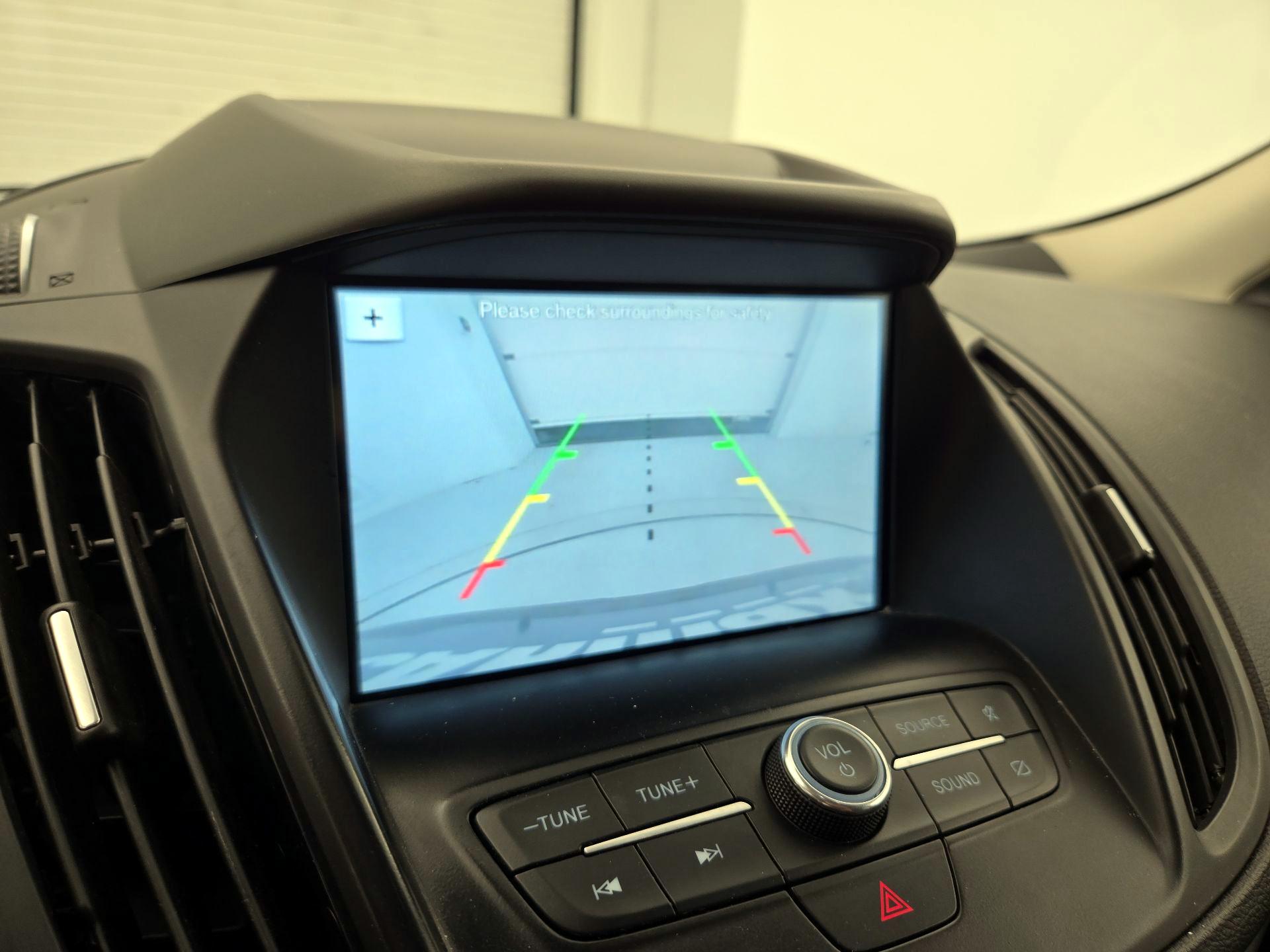 Thumbnail: 2019 Ford Escape - 14