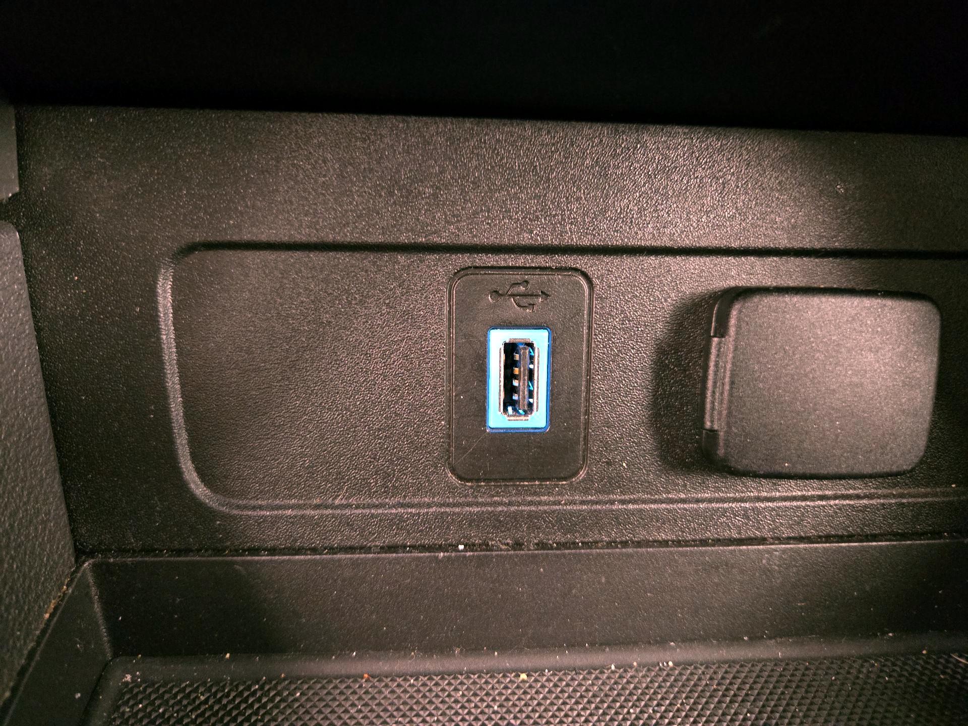 Thumbnail: 2019 Ford Escape - 18