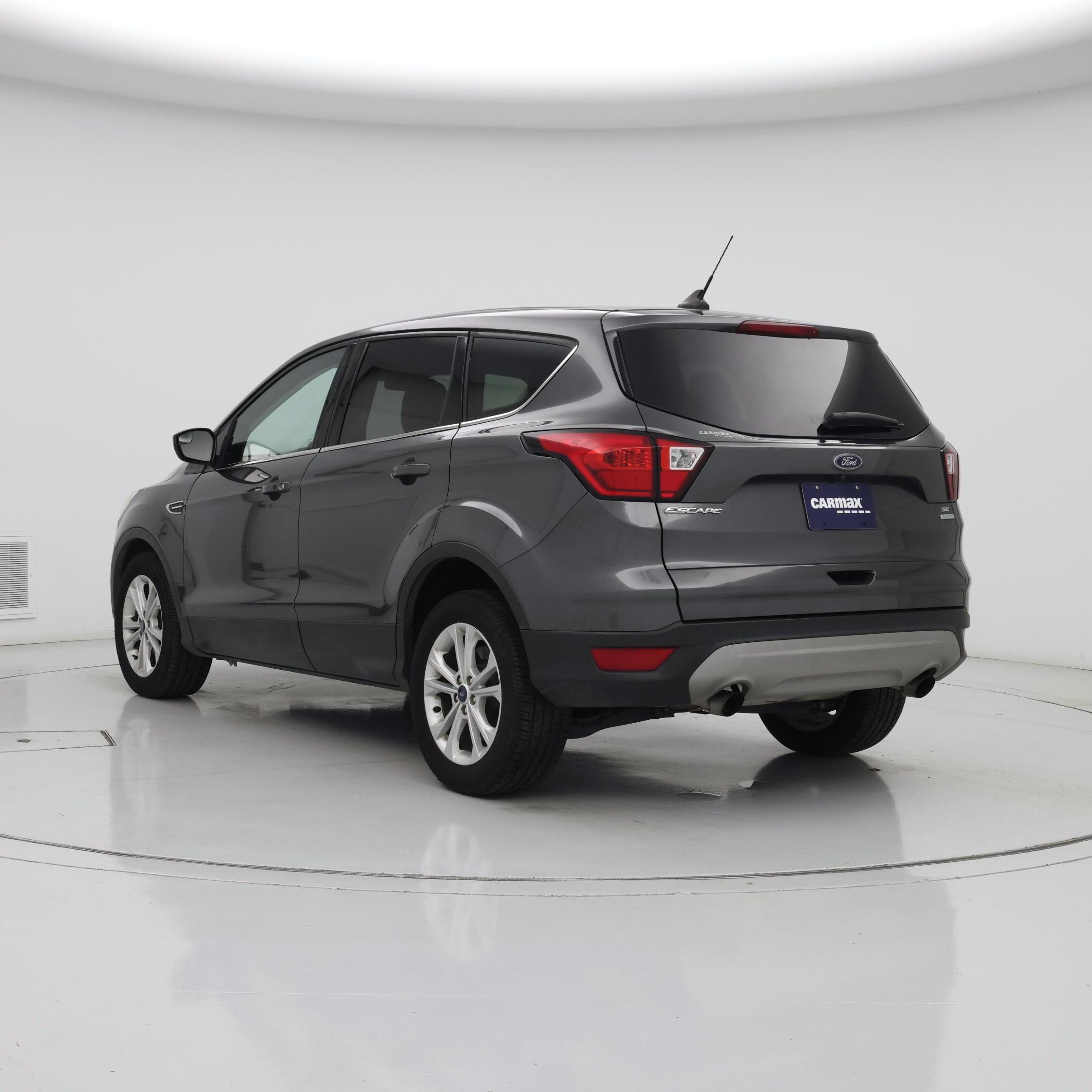 Thumbnail: 2019 Ford Escape - 2