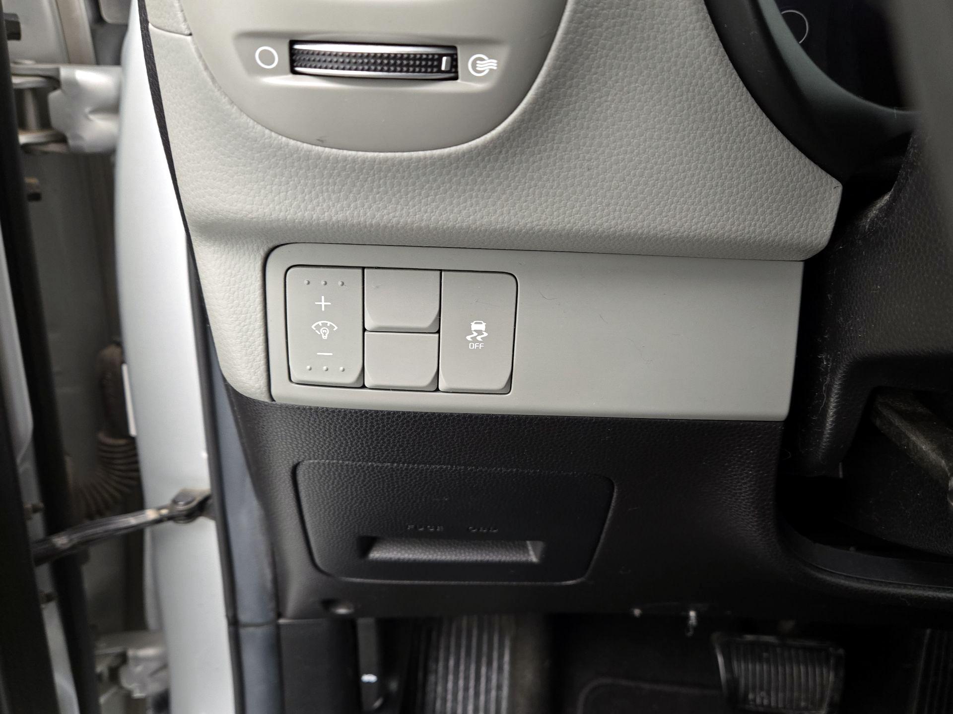 Thumbnail: 2015 Kia Soul - 13