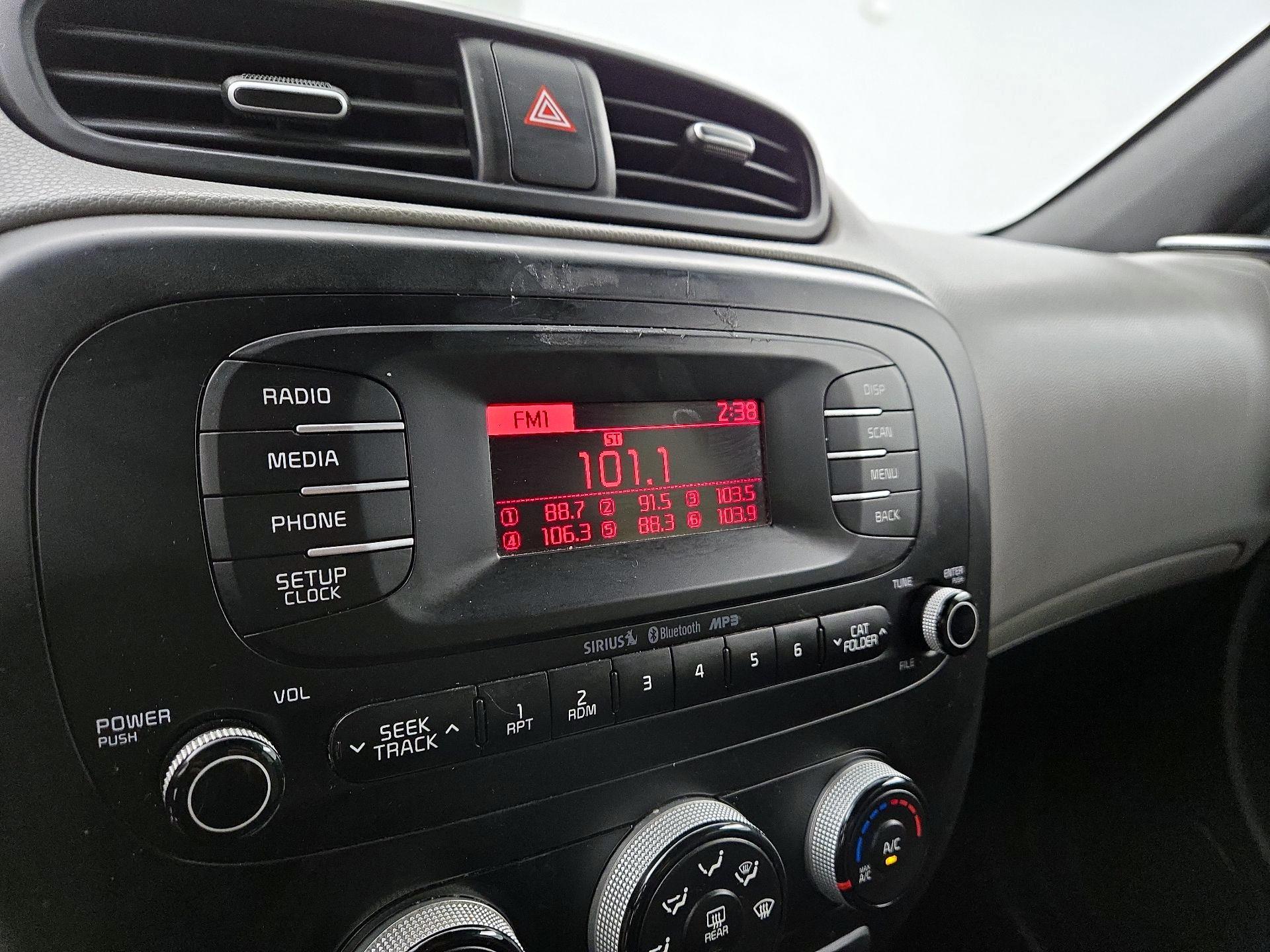 Thumbnail: 2015 Kia Soul - 14