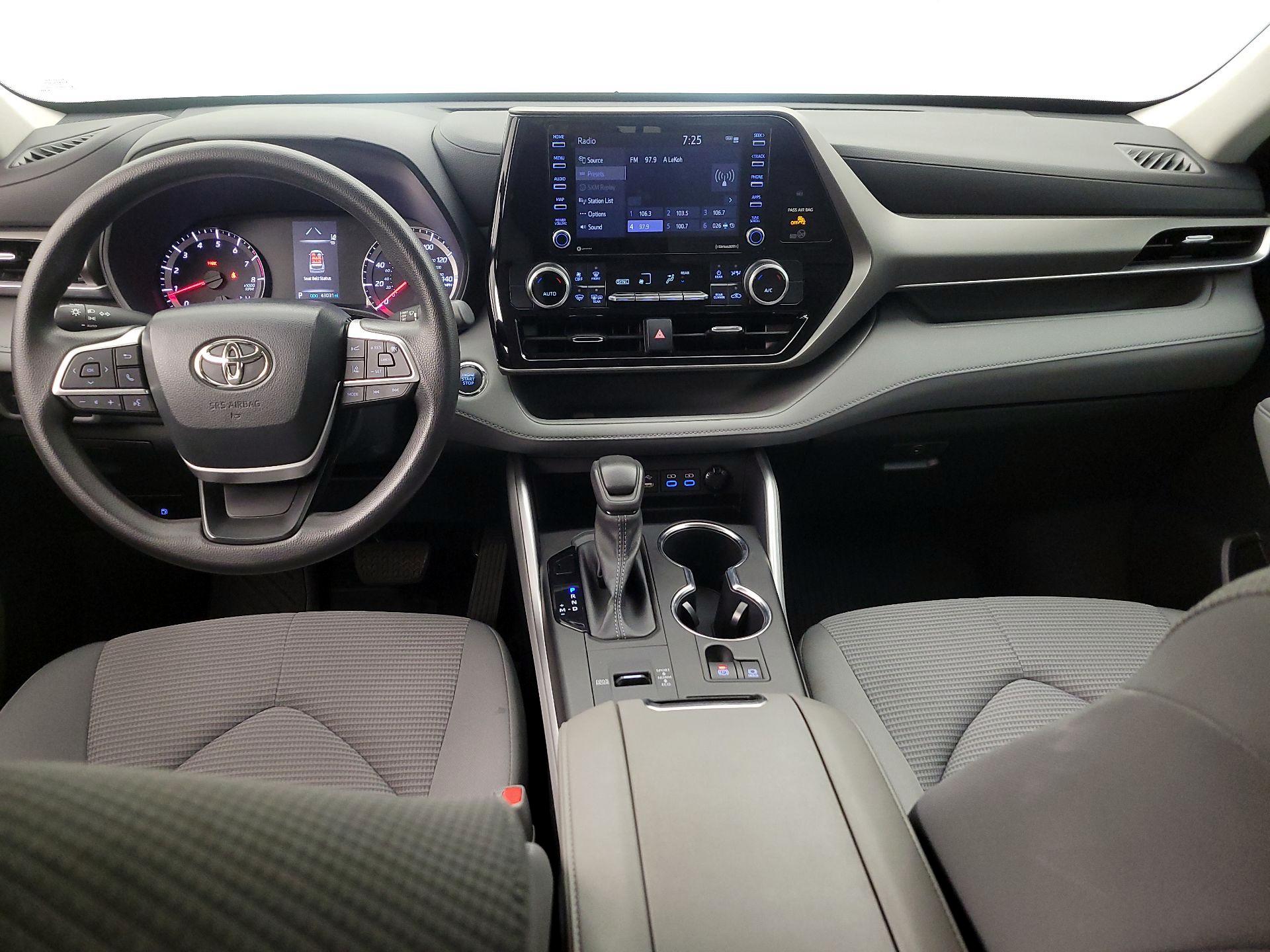 Thumbnail: 2022 Toyota Highlander - 9