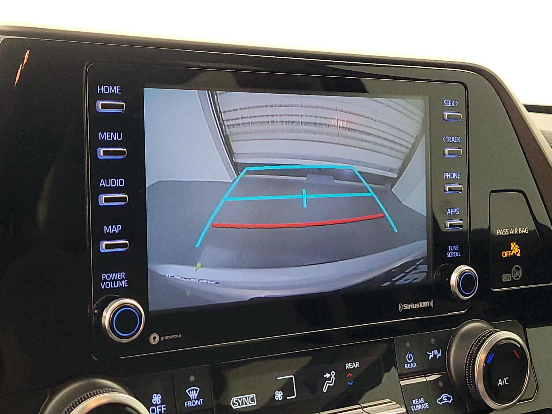 Thumbnail: 2022 Toyota Highlander - 14