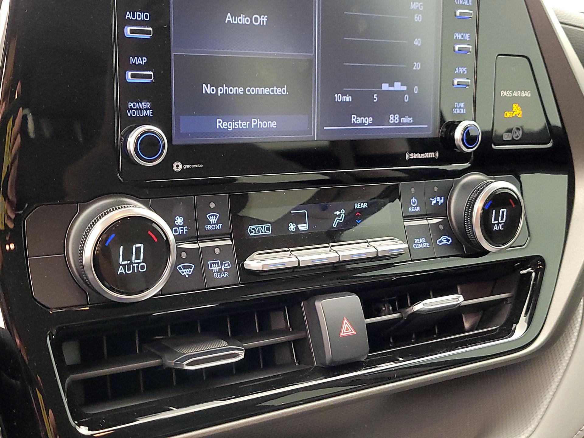 Thumbnail: 2022 Toyota Highlander - 16