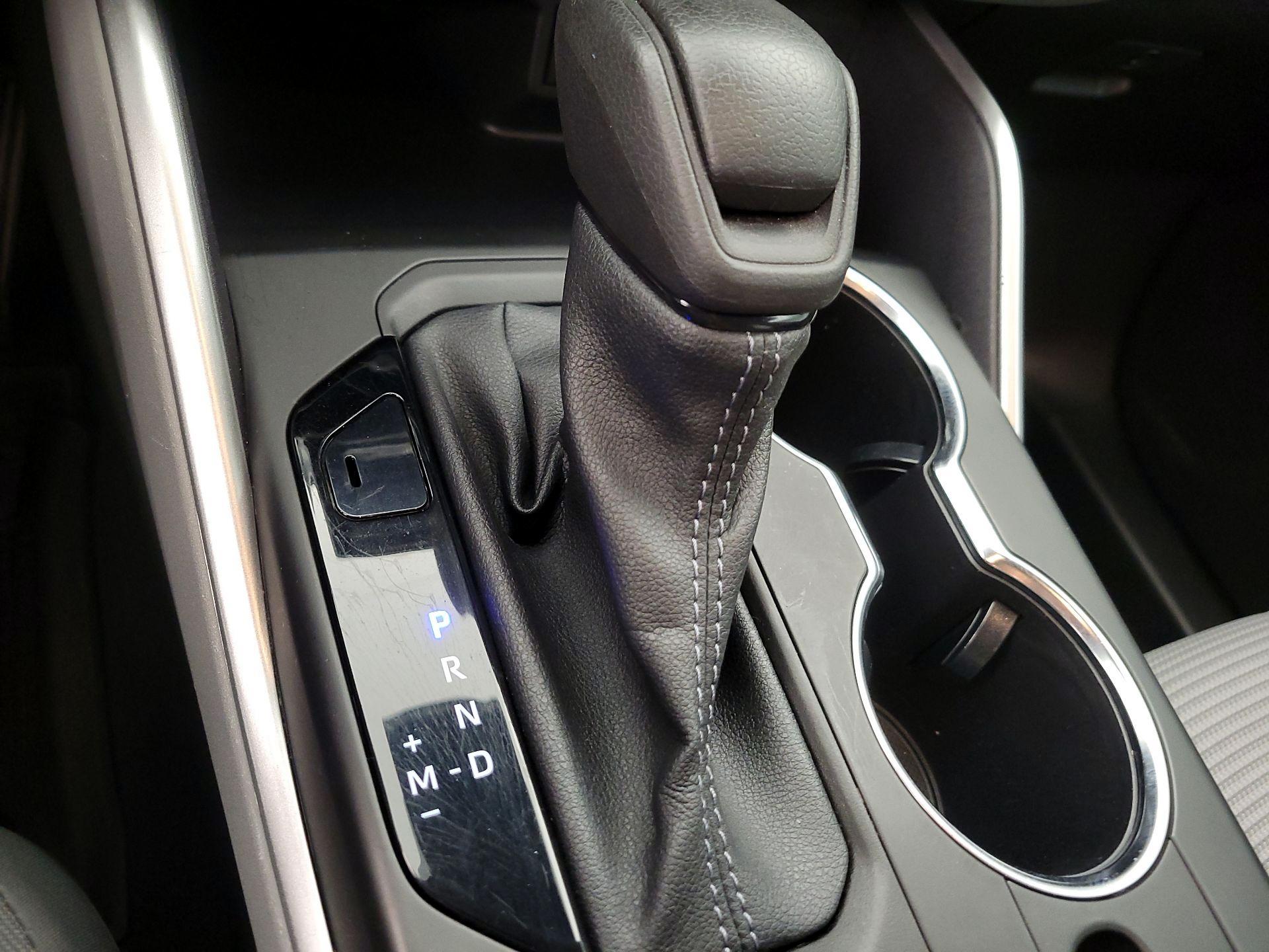 Thumbnail: 2022 Toyota Highlander - 17