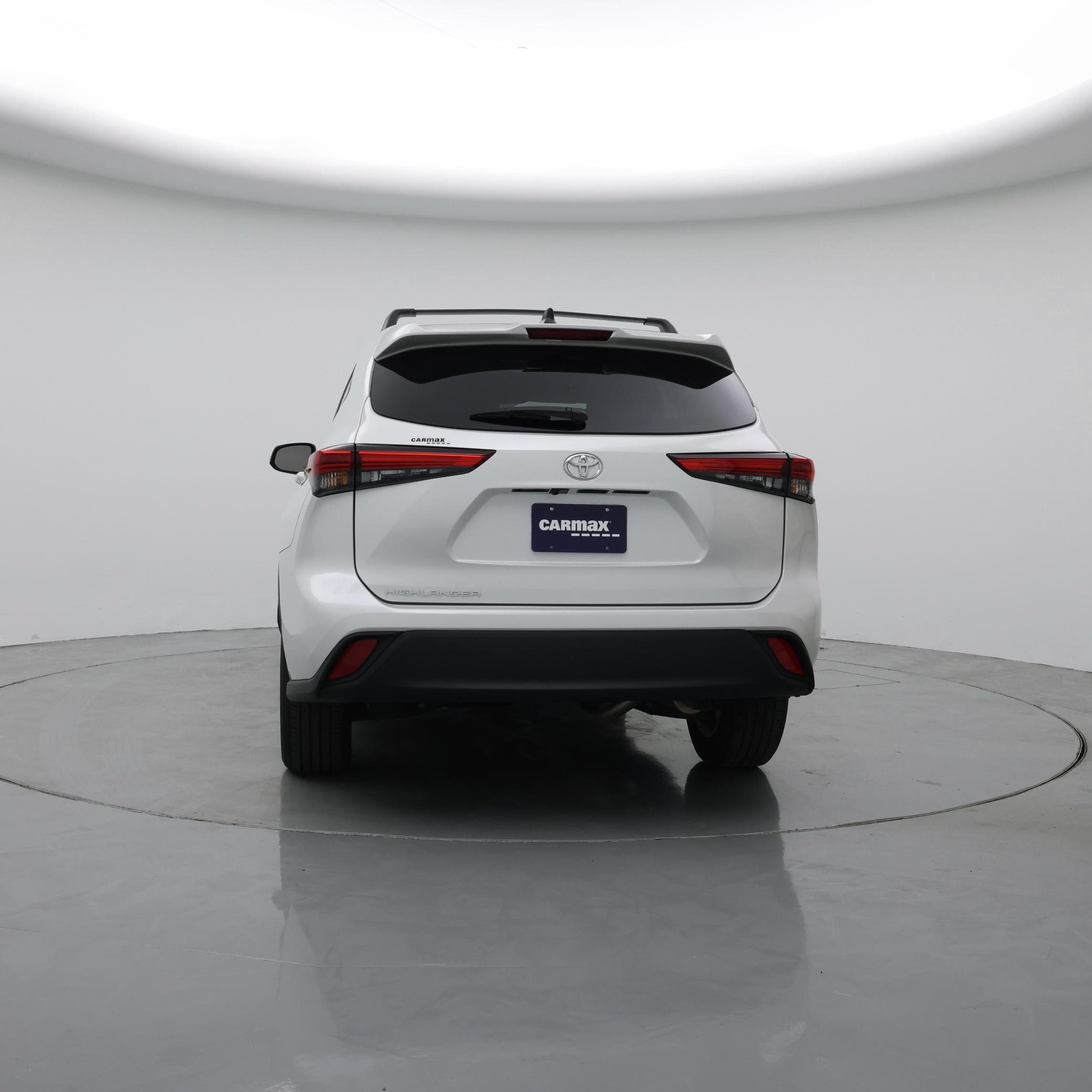 Thumbnail: 2022 Toyota Highlander - 6