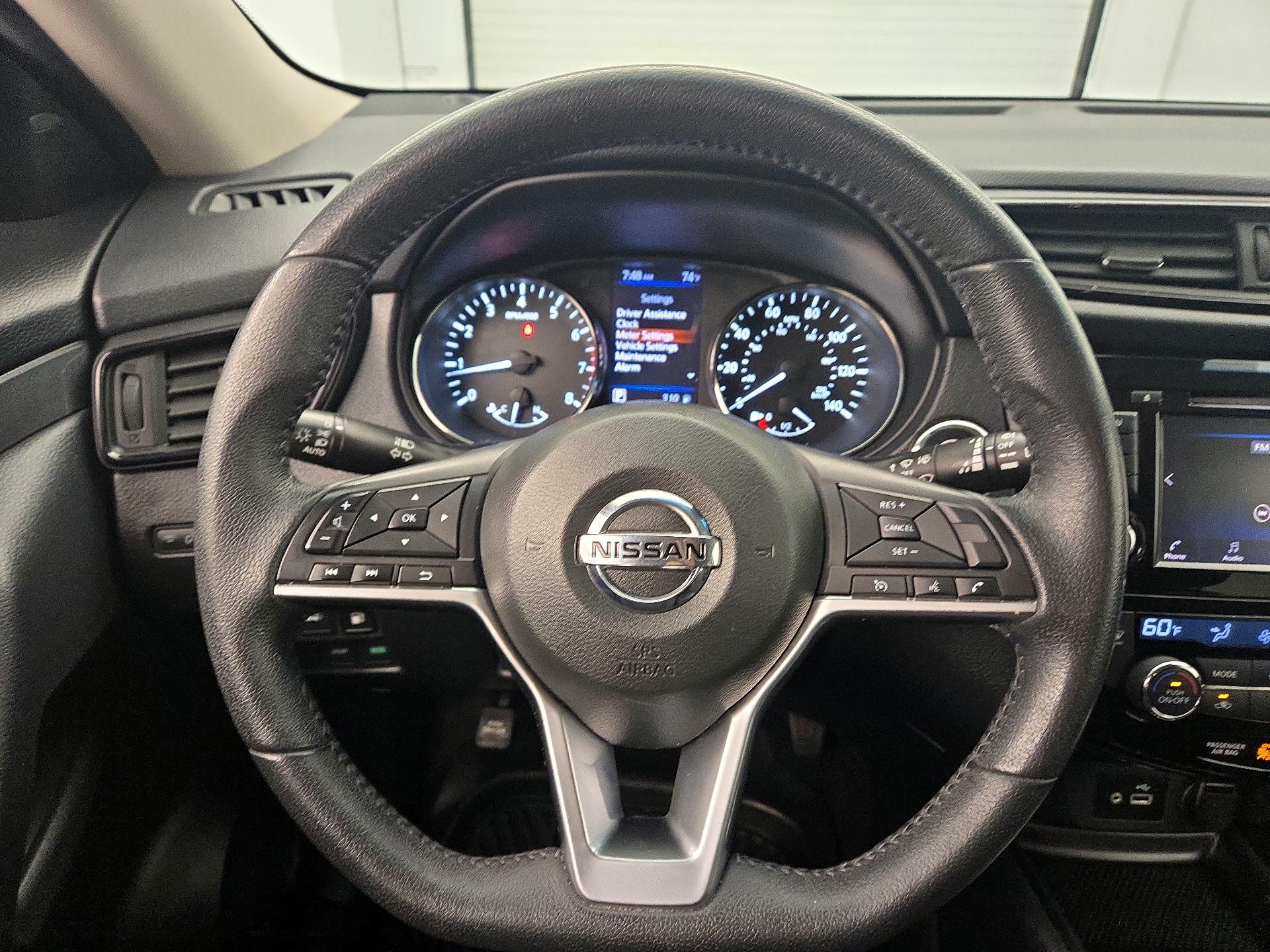 Thumbnail: 2019 Nissan Rogue - 10