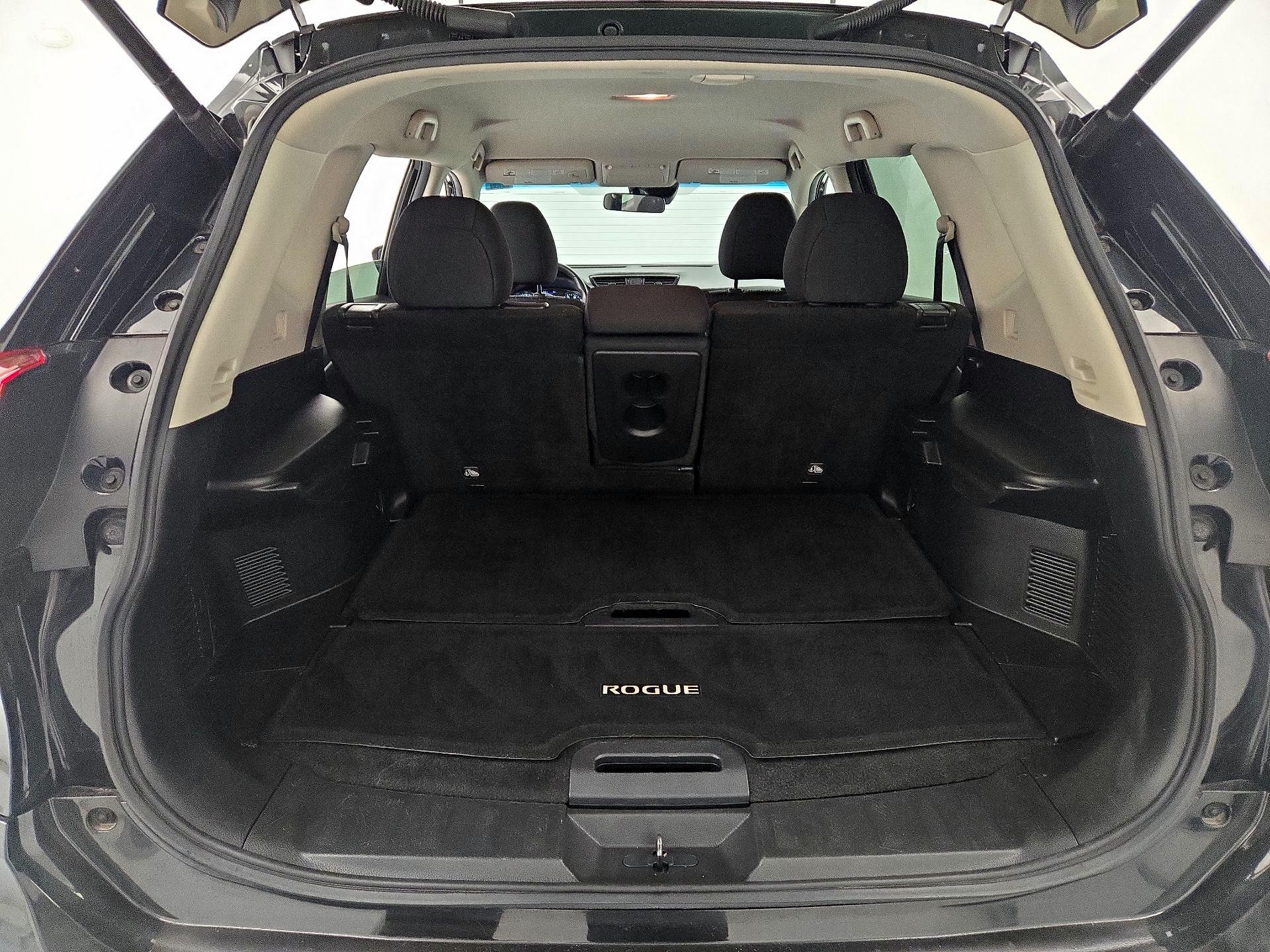 Thumbnail: 2019 Nissan Rogue - 20