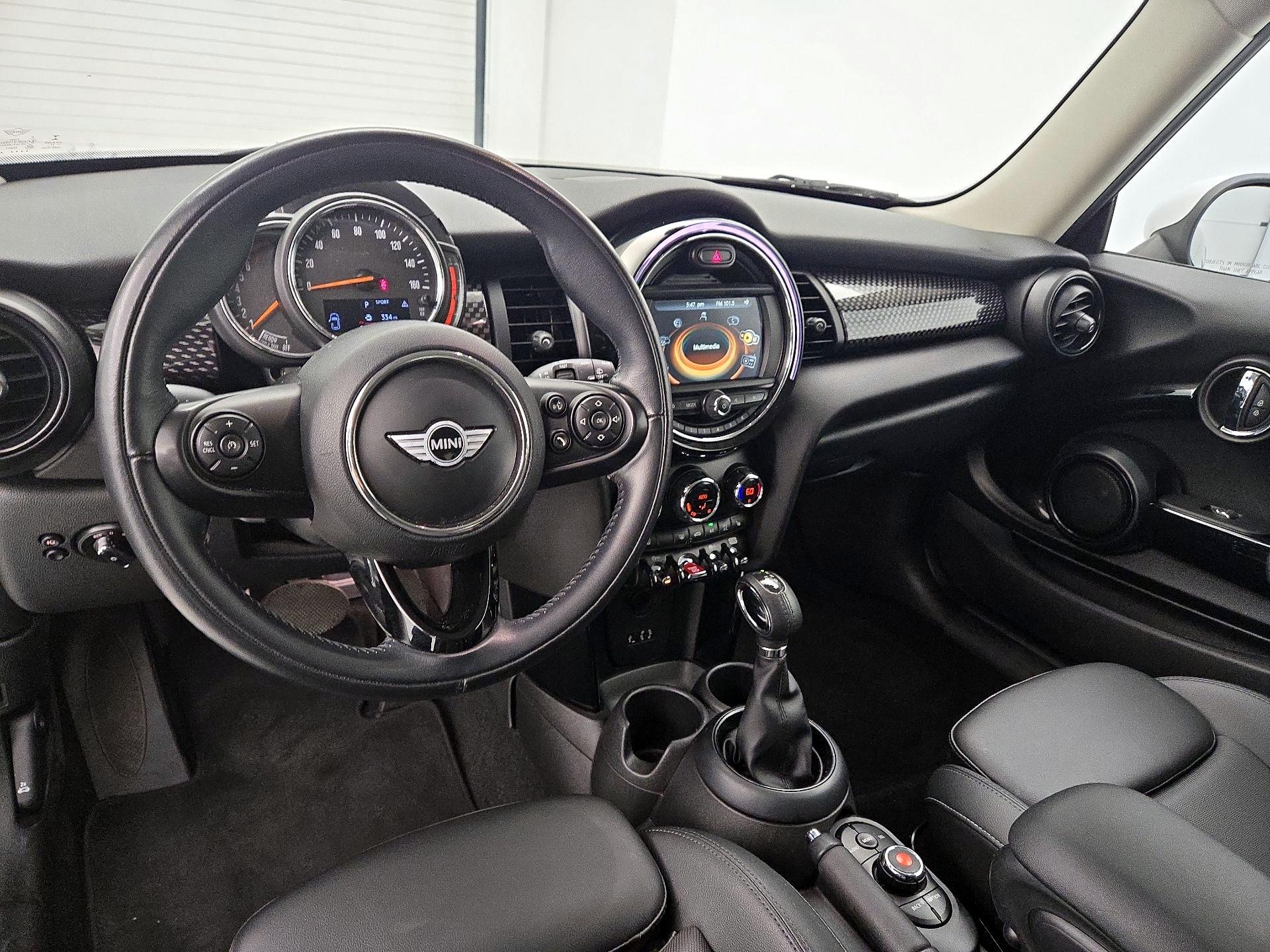 Thumbnail: 2018 MINI Cooper Hardtop - 9