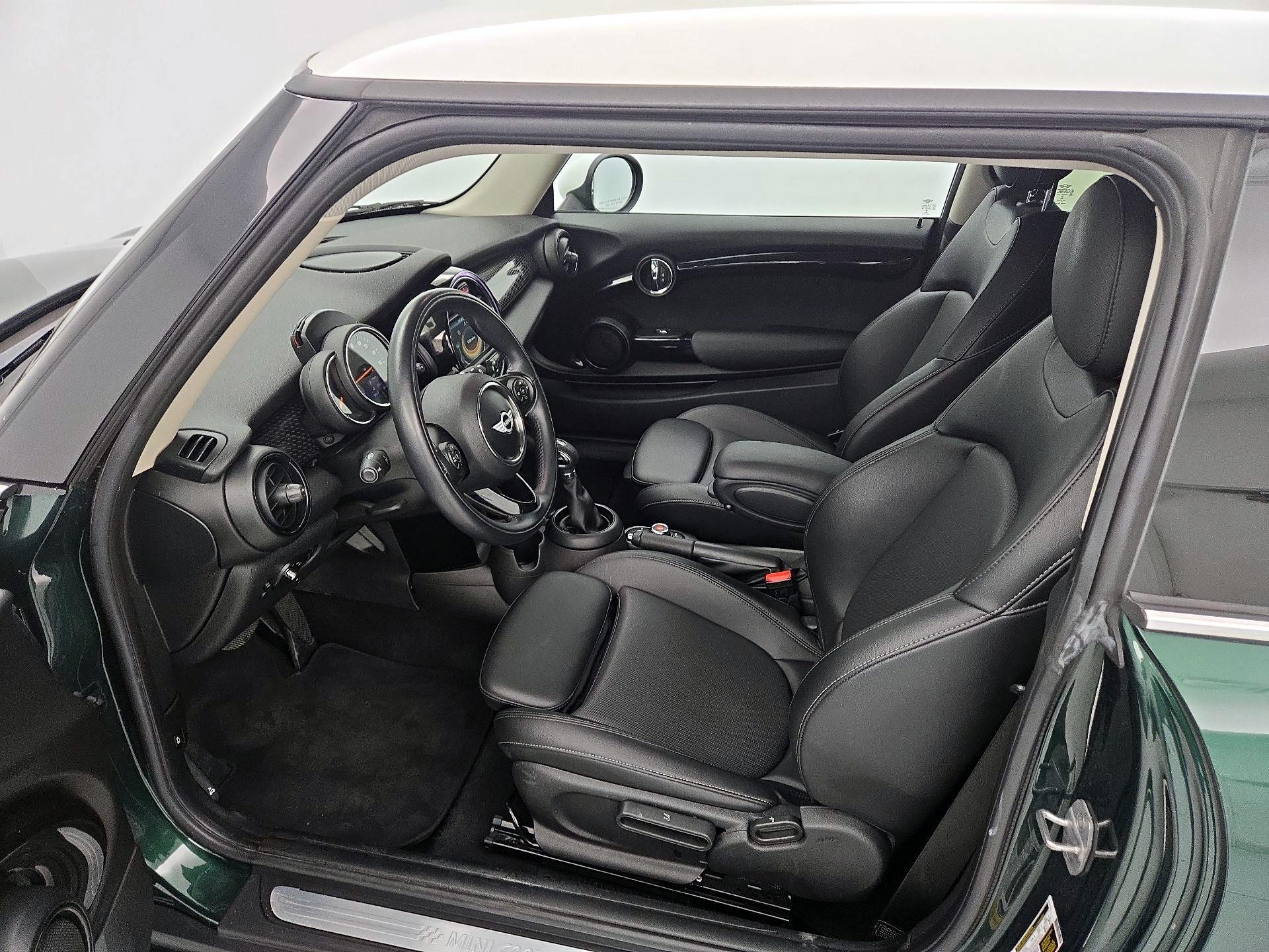 Thumbnail: 2018 MINI Cooper Hardtop - 11