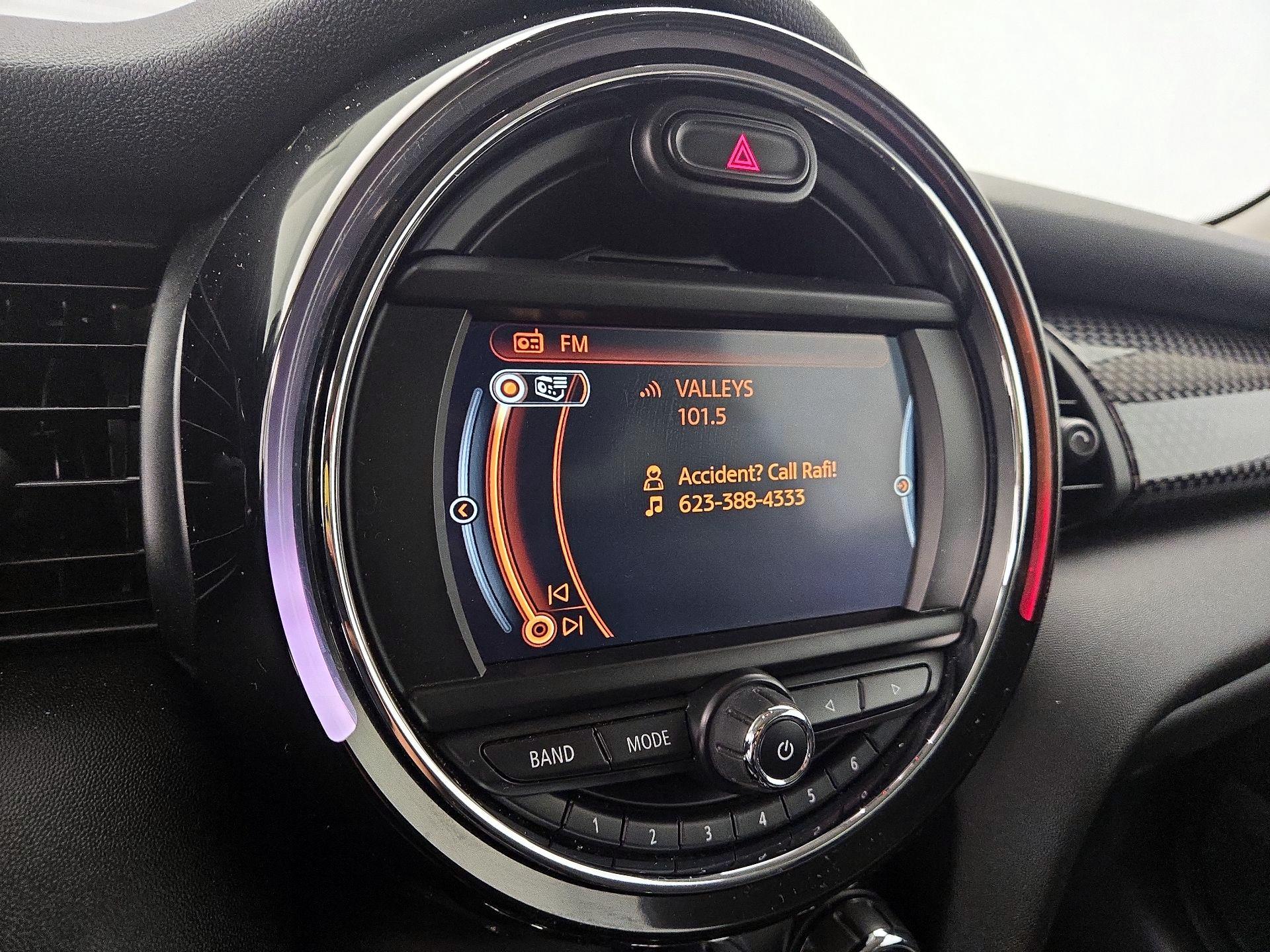 Thumbnail: 2018 MINI Cooper Hardtop - 15