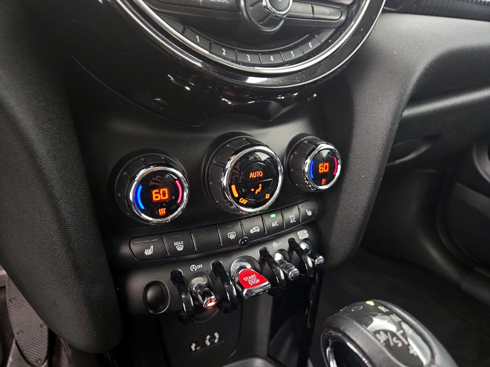 Thumbnail: 2018 MINI Cooper Hardtop - 16