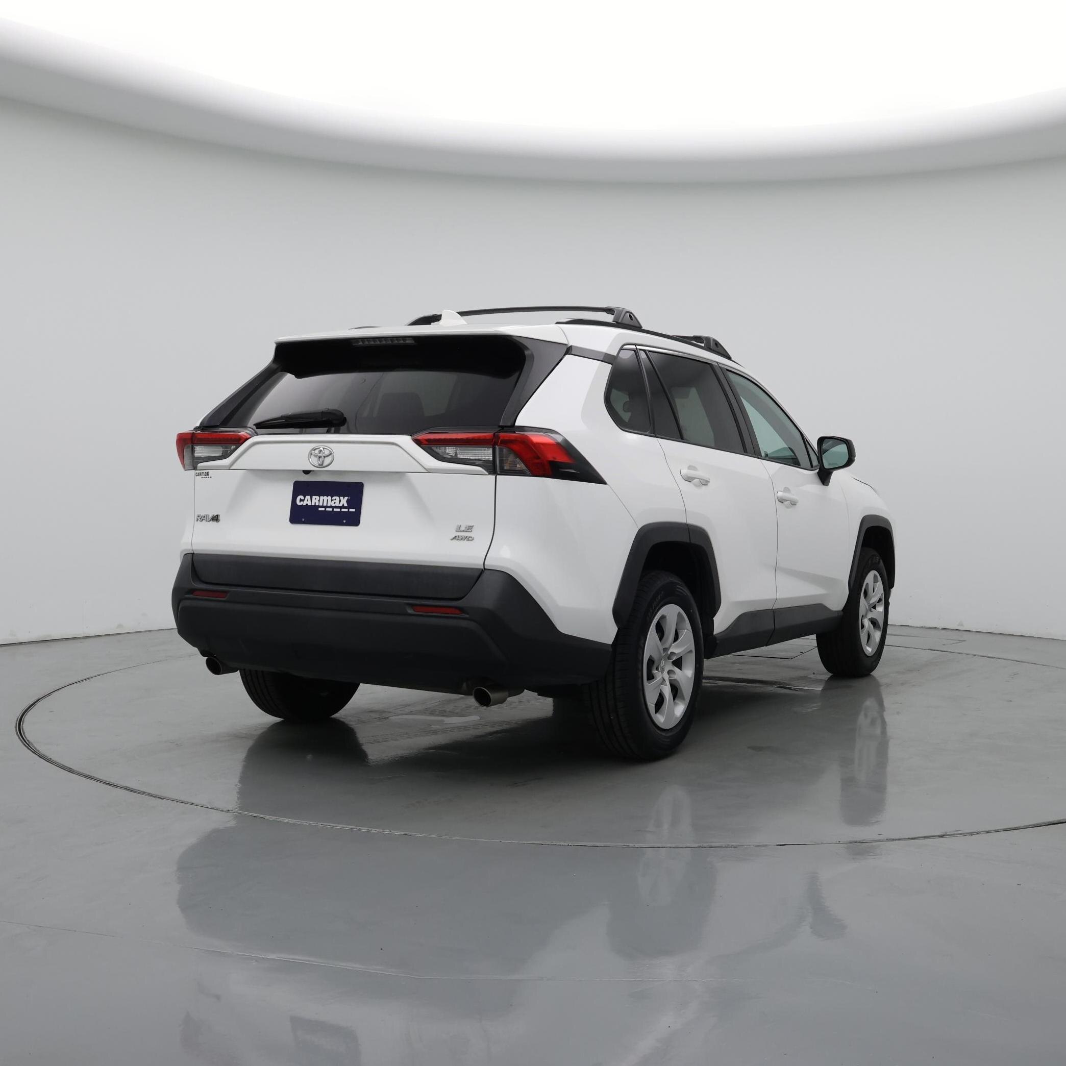 Thumbnail: 2020 Toyota RAV4 - 8