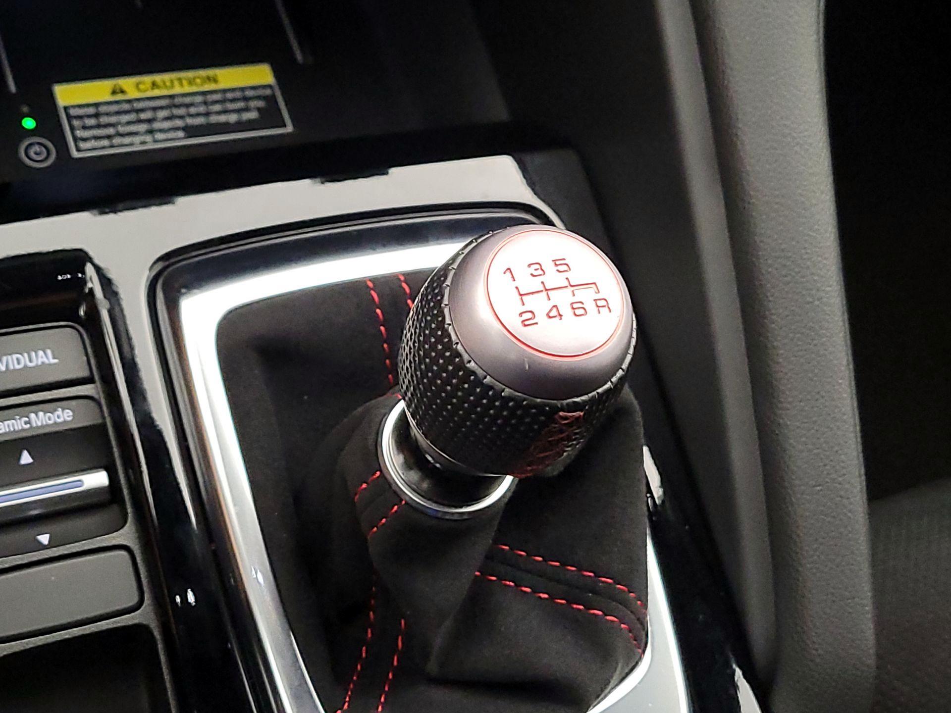 Thumbnail: 2025 Acura Integra - 17